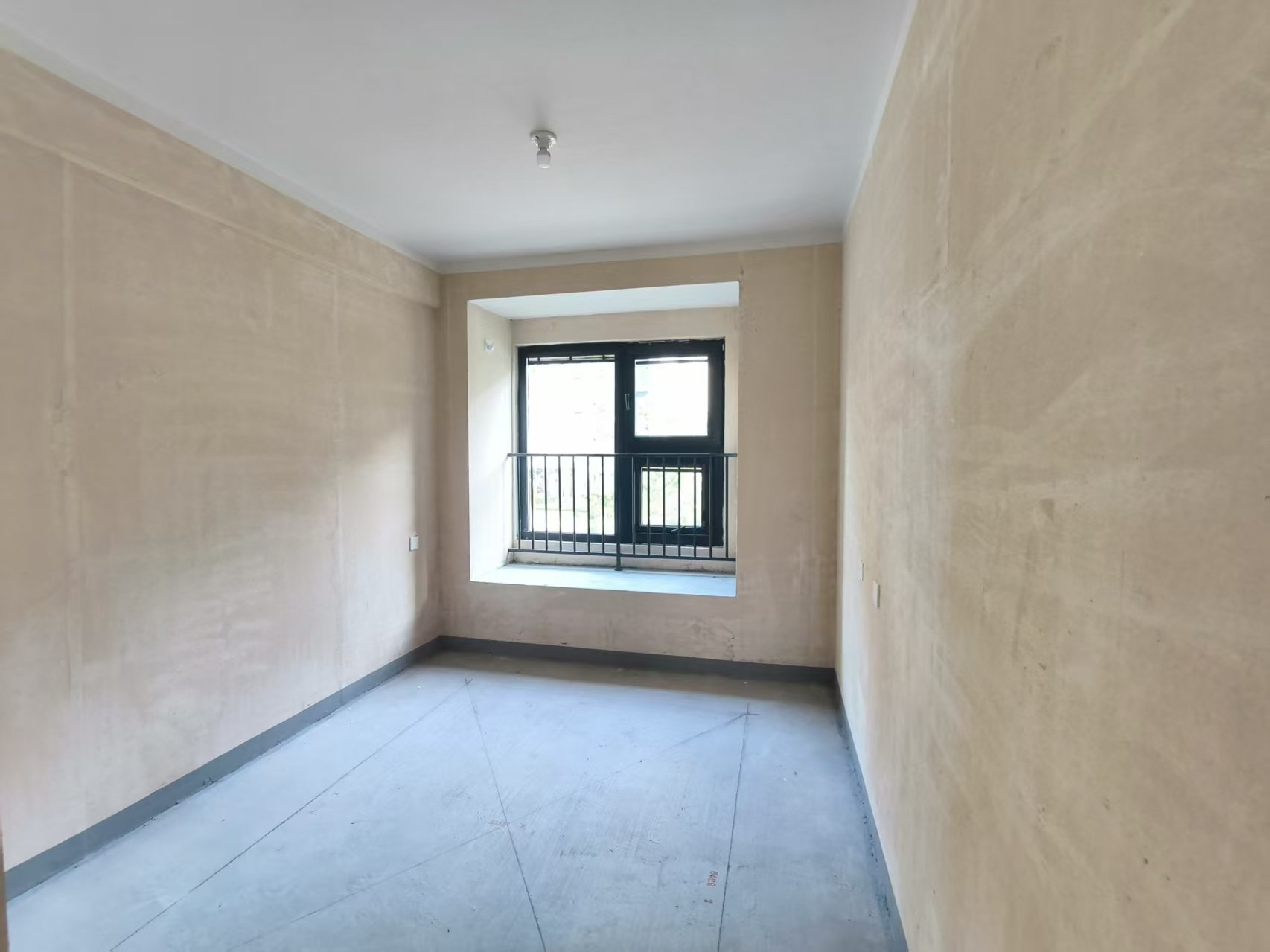 天璞华庭 3室2厅2卫 137m&sup2;