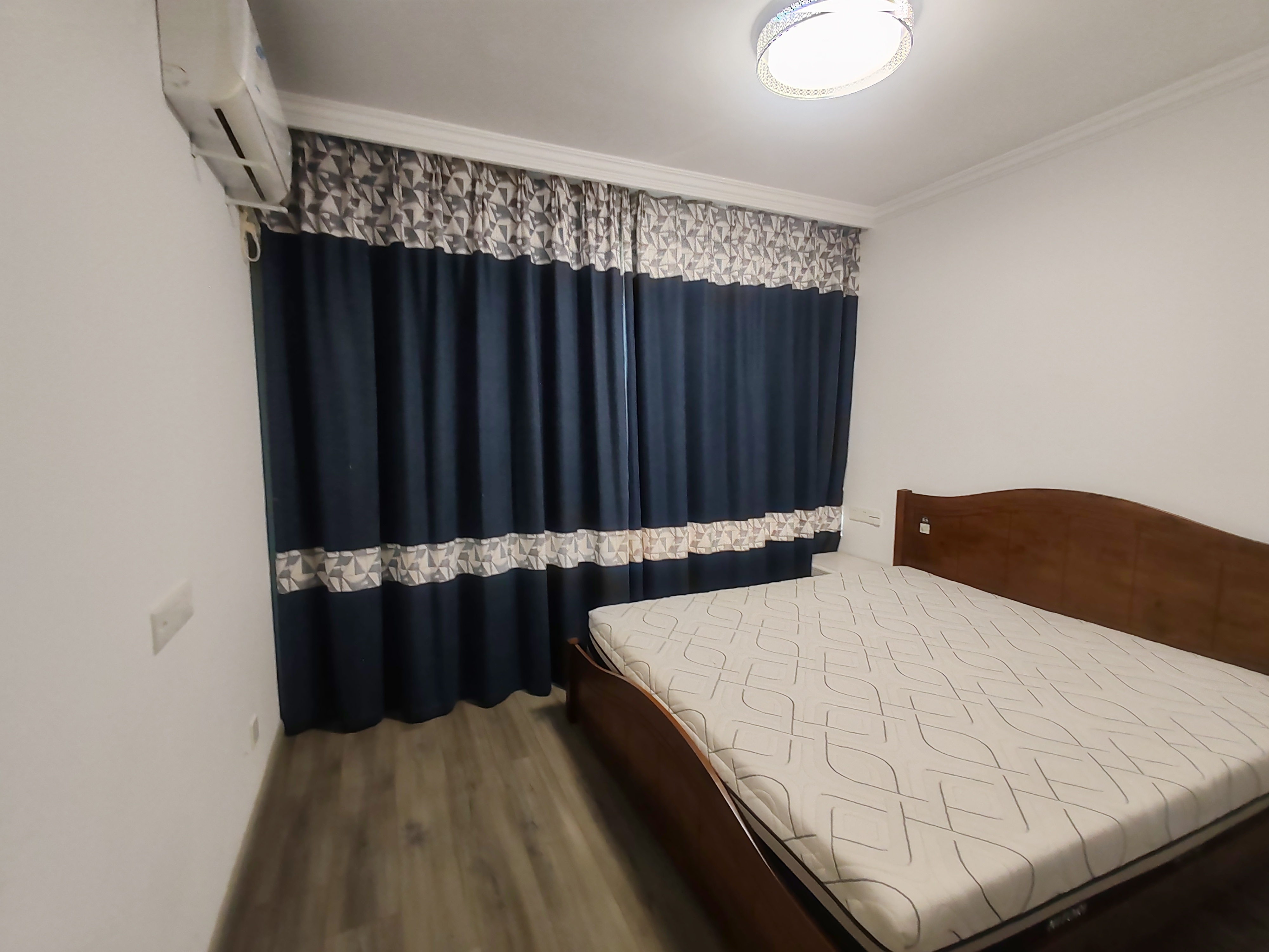 南辰濠郡 3室2厅2卫 128m&sup2;