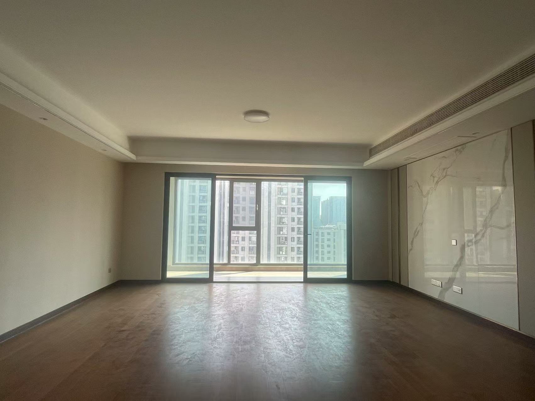 中海翠湖溪岸 4室2厅2卫 187.49m&sup2;