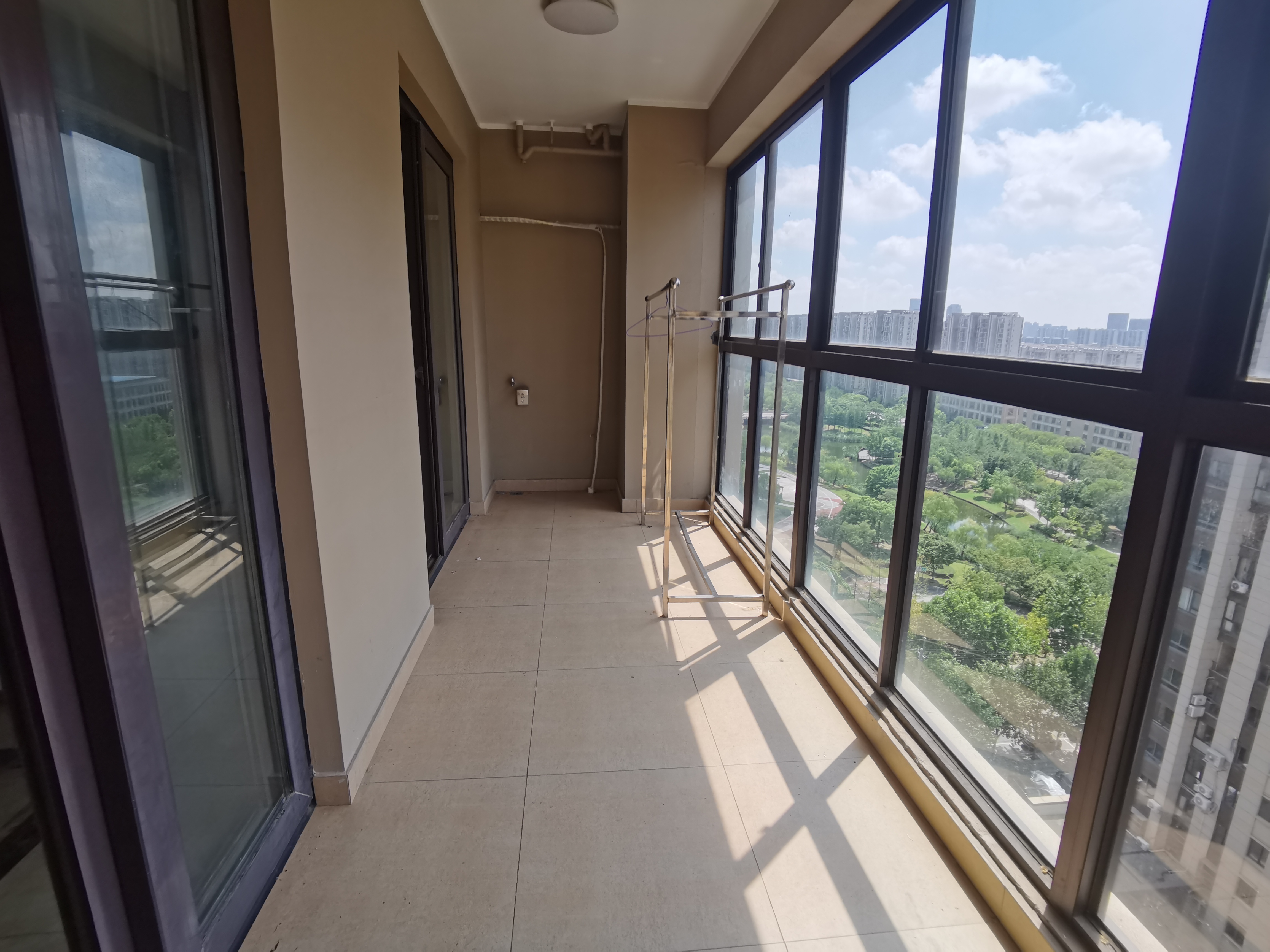 上悦城 3室2厅2卫 116m&sup2;