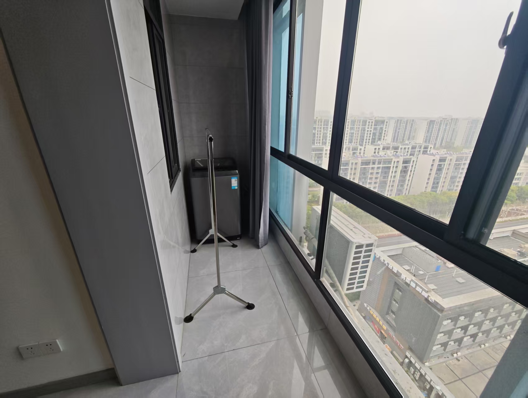 涌鑫八达通广场 1室1厅1卫 33m&sup2;