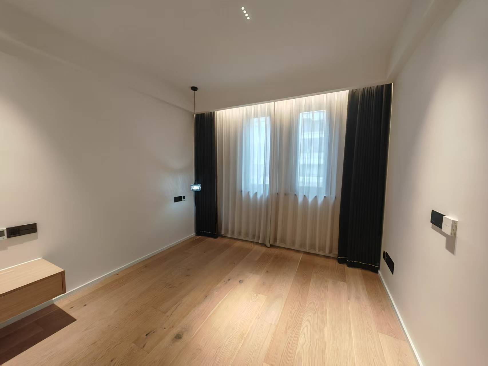 山水壹号 2室2厅2卫 270m&sup2;