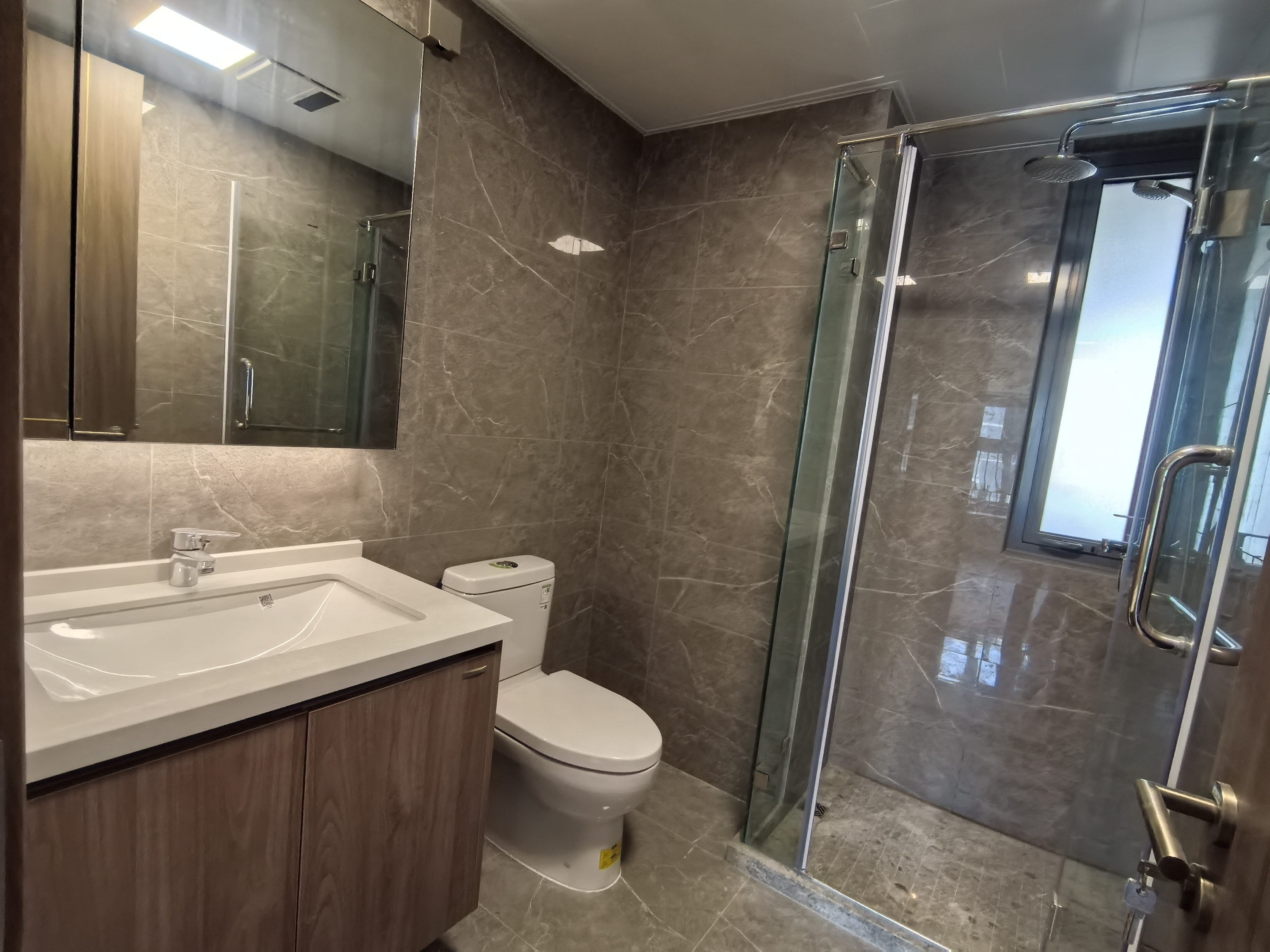 长泰滨河国际 3室2厅2卫 105.43m&sup2;