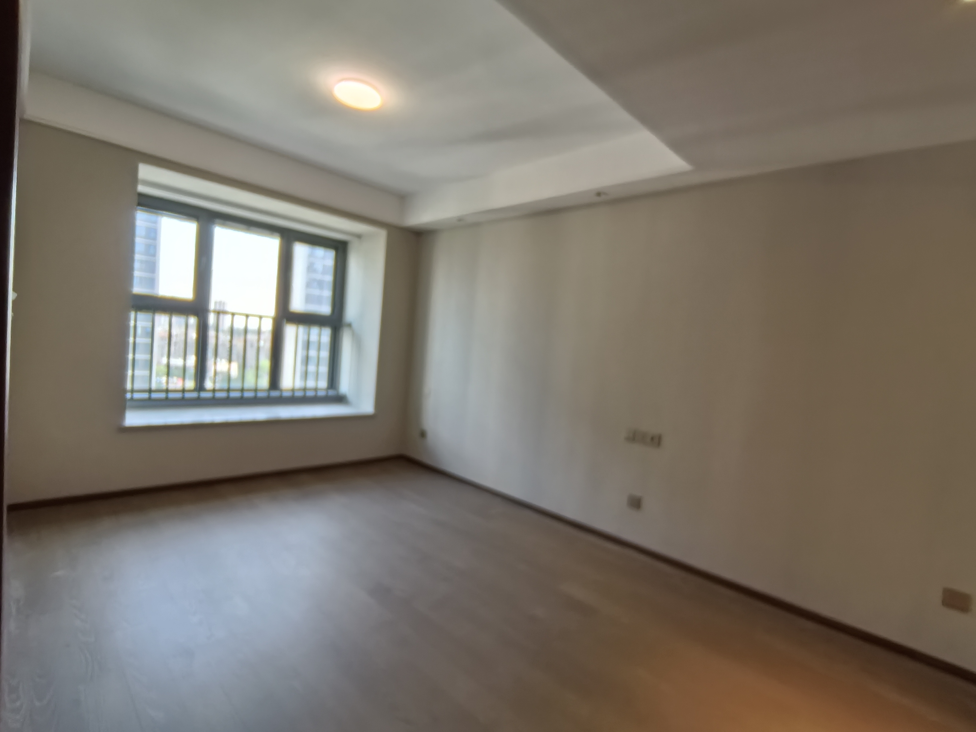 长泰滨河国际 3室2厅2卫 105.43m&sup2;