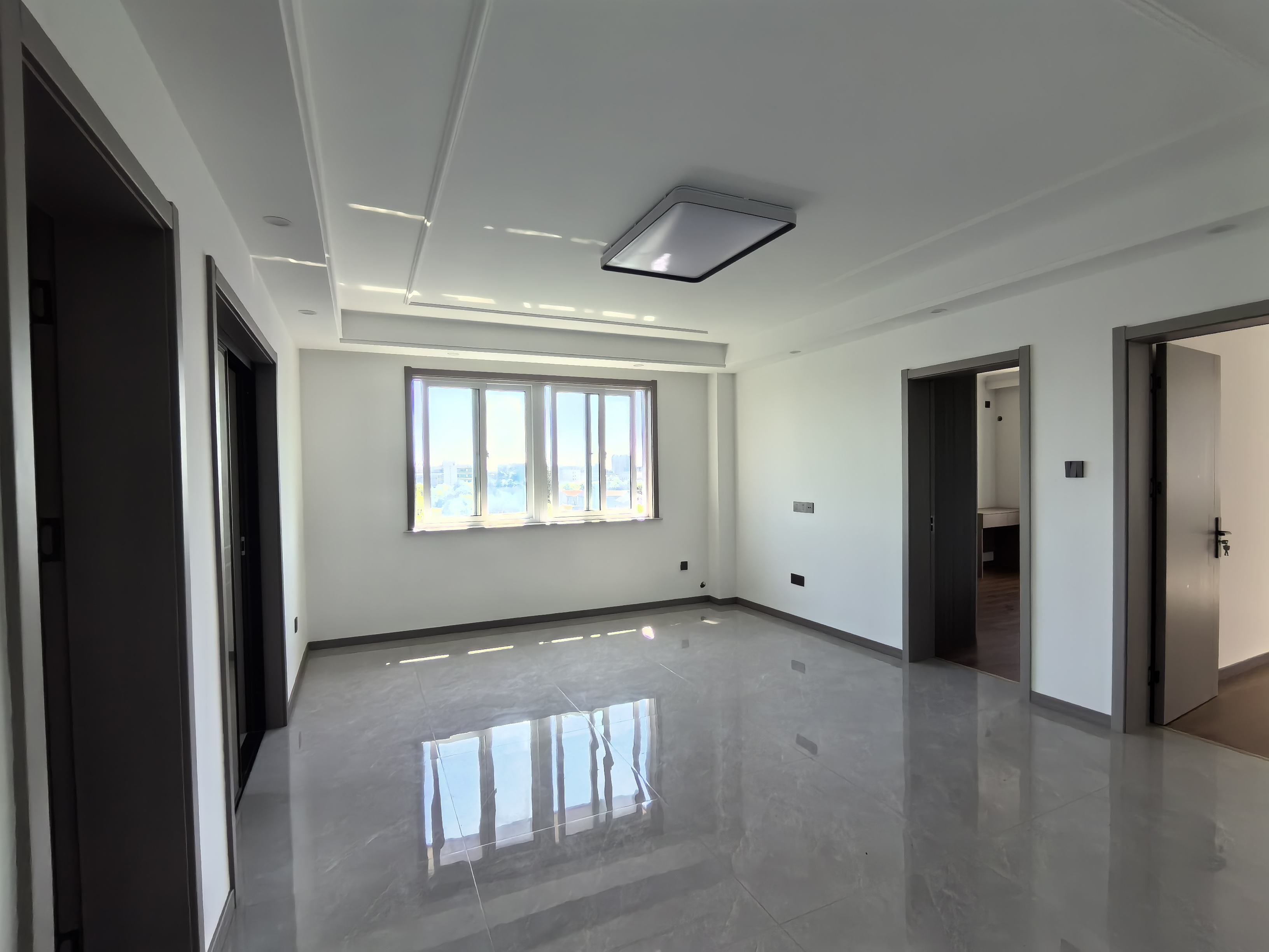 兴和家园 2室1厅1卫 96m&sup2;