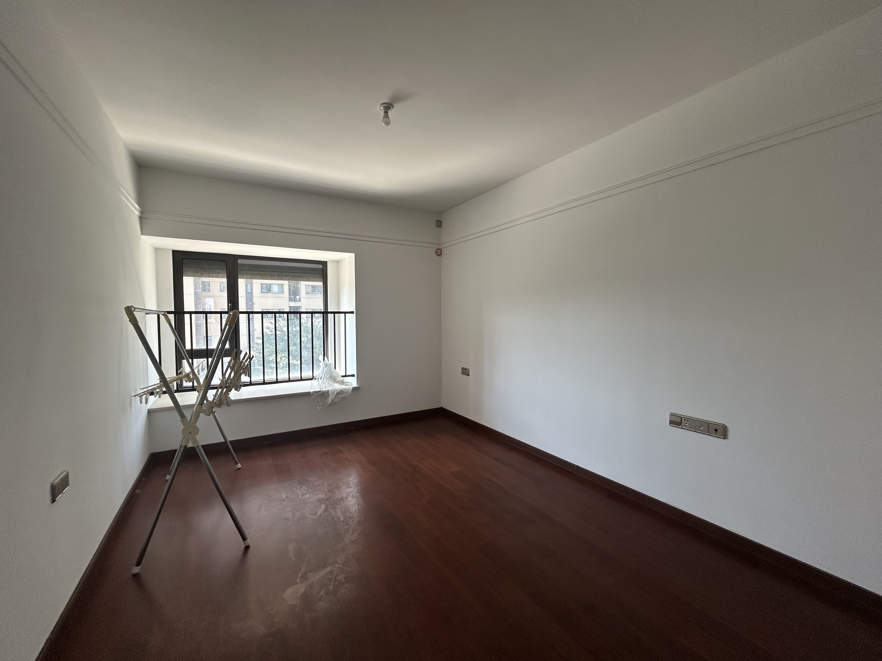 万科城市之光 3室2厅1卫 101m&sup2;