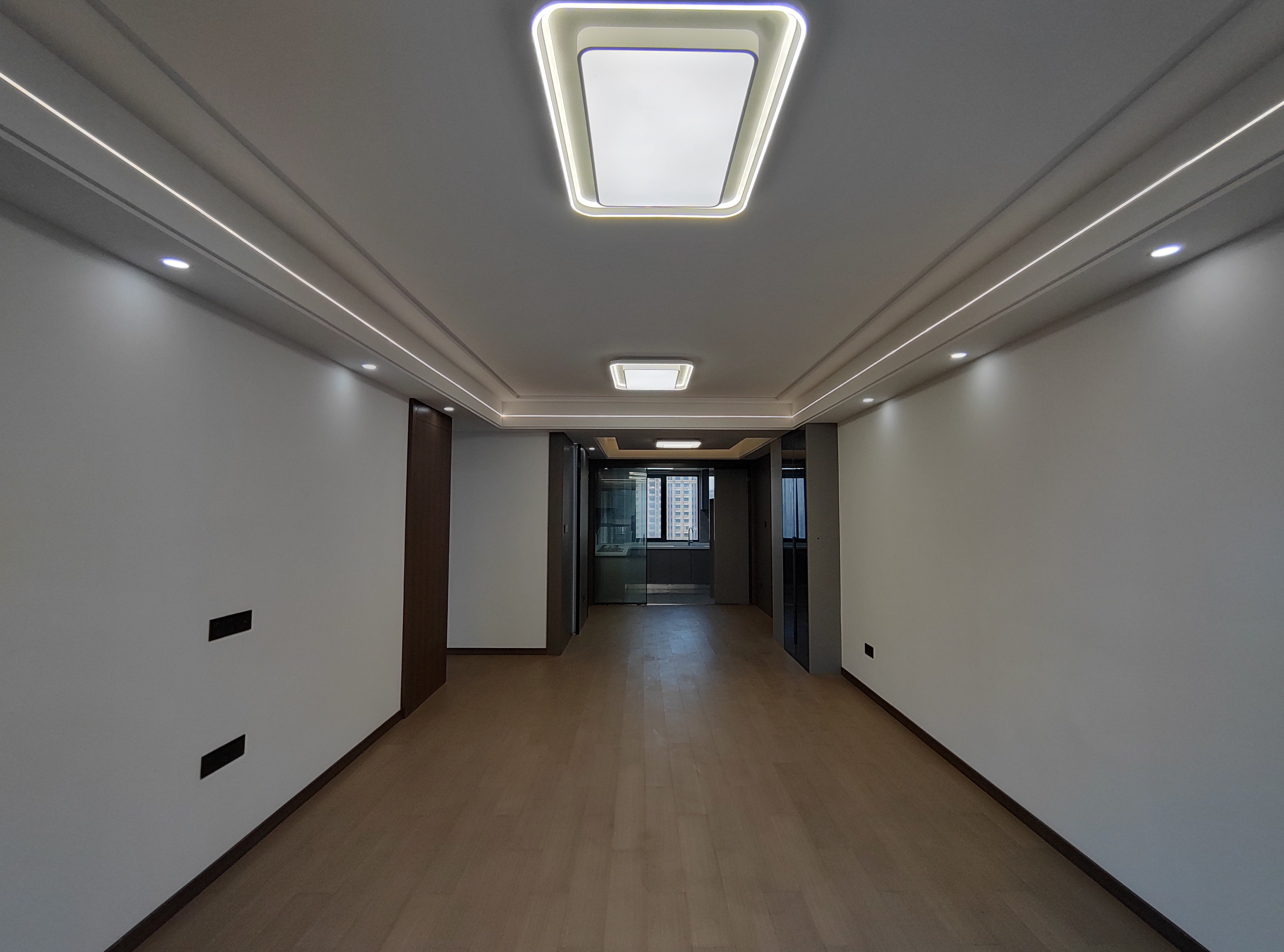 翠园 4室2厅2卫 145.00m&sup2;