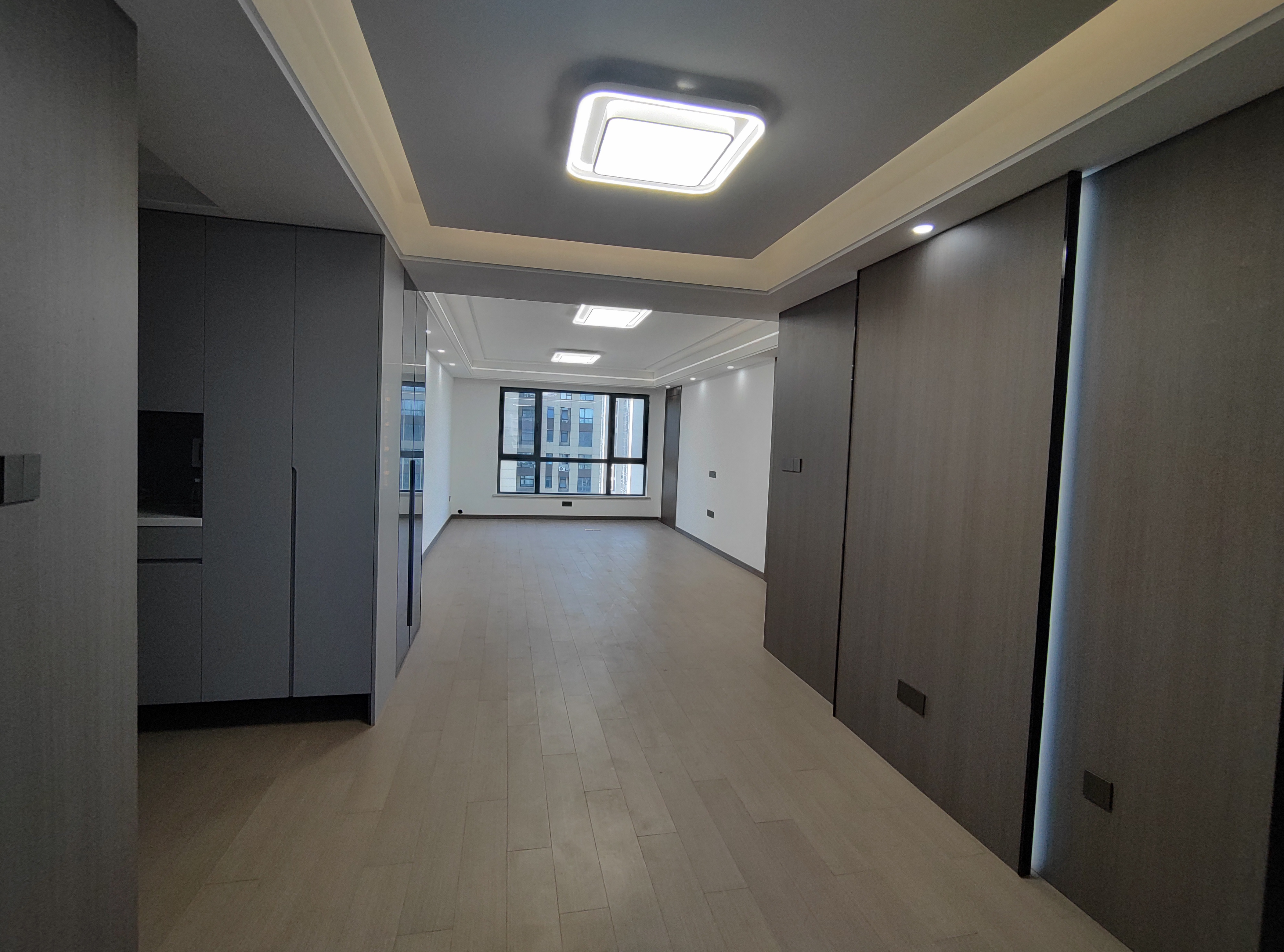 翠园 4室2厅2卫 145.00m&sup2;
