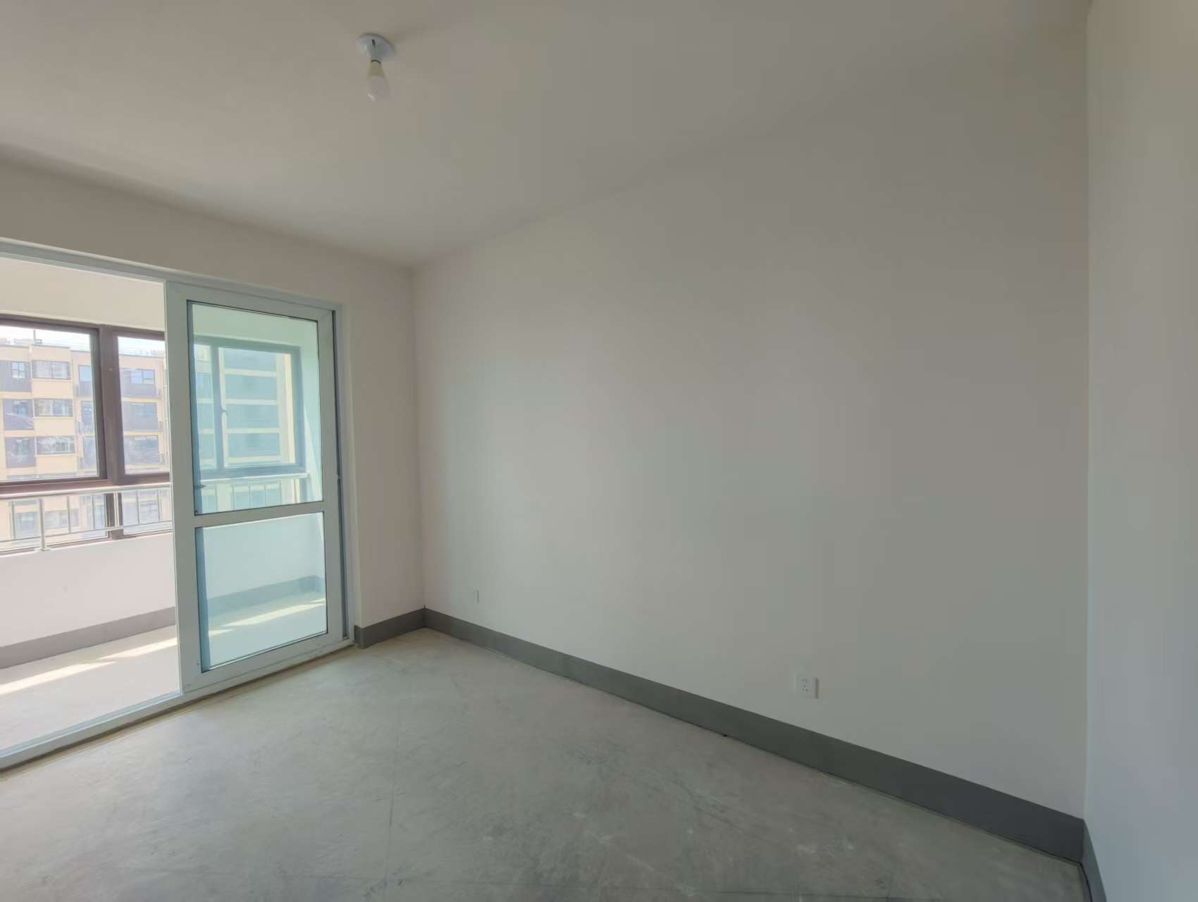 兴石花园 2室2厅1卫 89m&sup2;