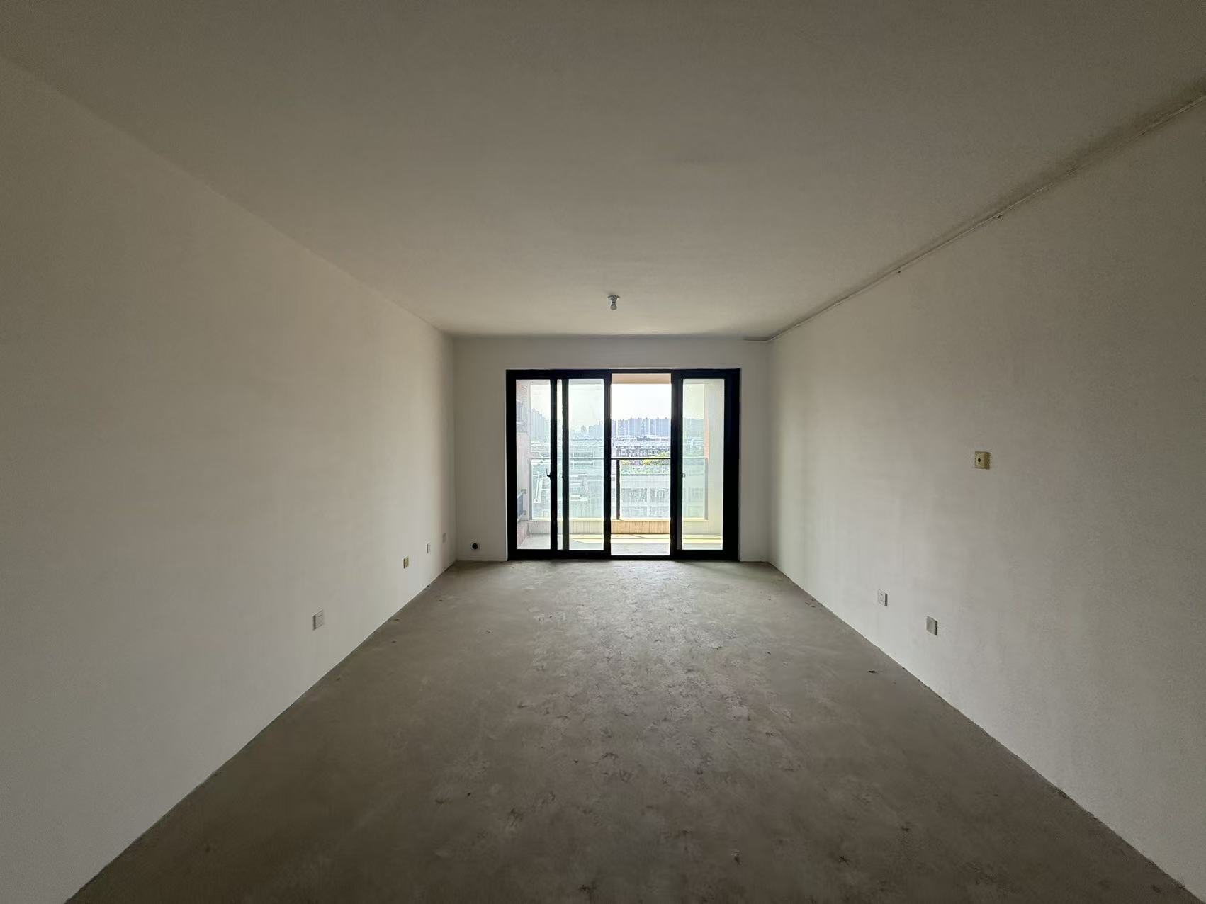 盛和九里香堤一期 3室2厅2卫 124.7m&sup2;