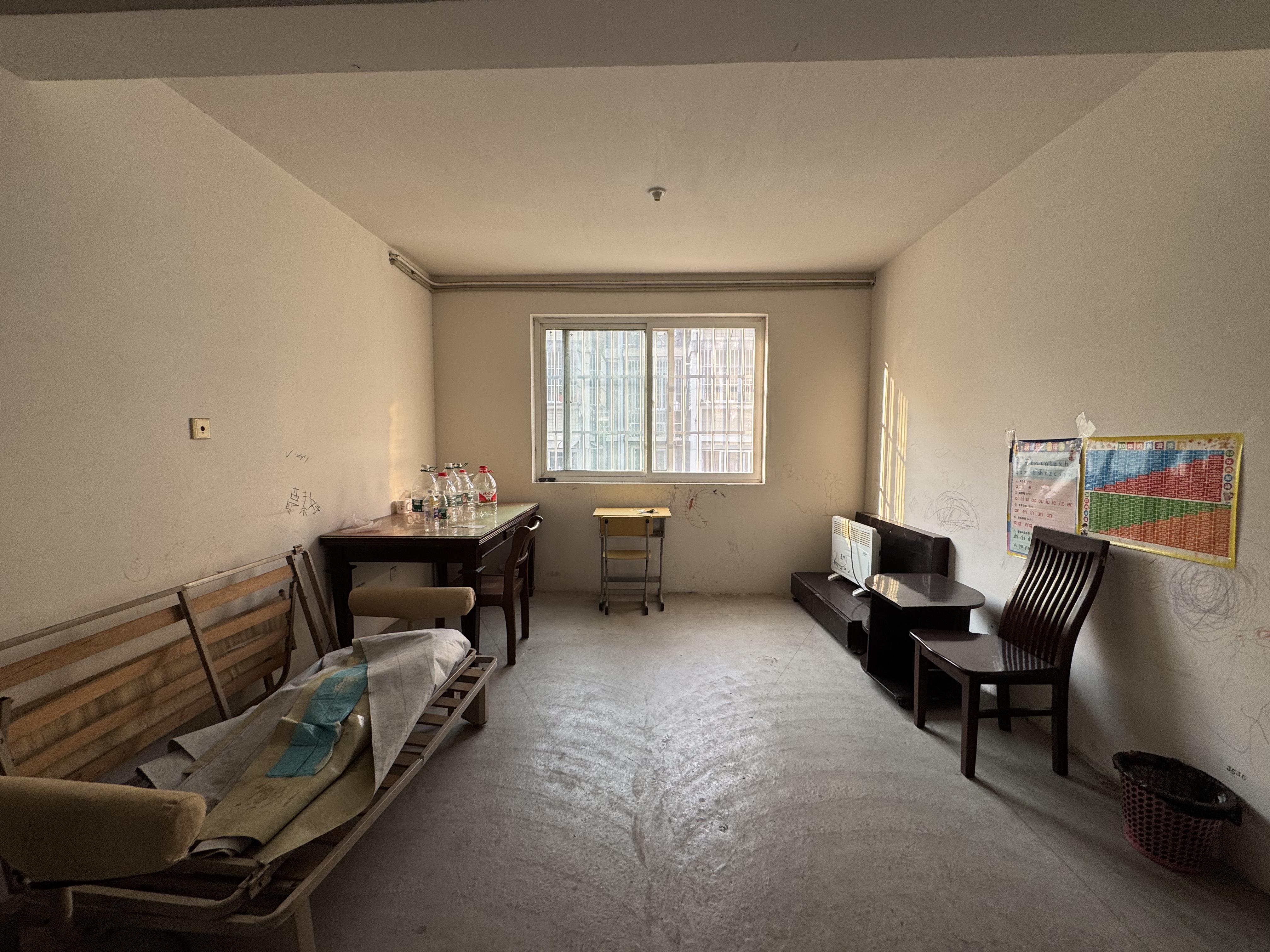 新苑华庭 3室2厅1卫 110m&sup2;