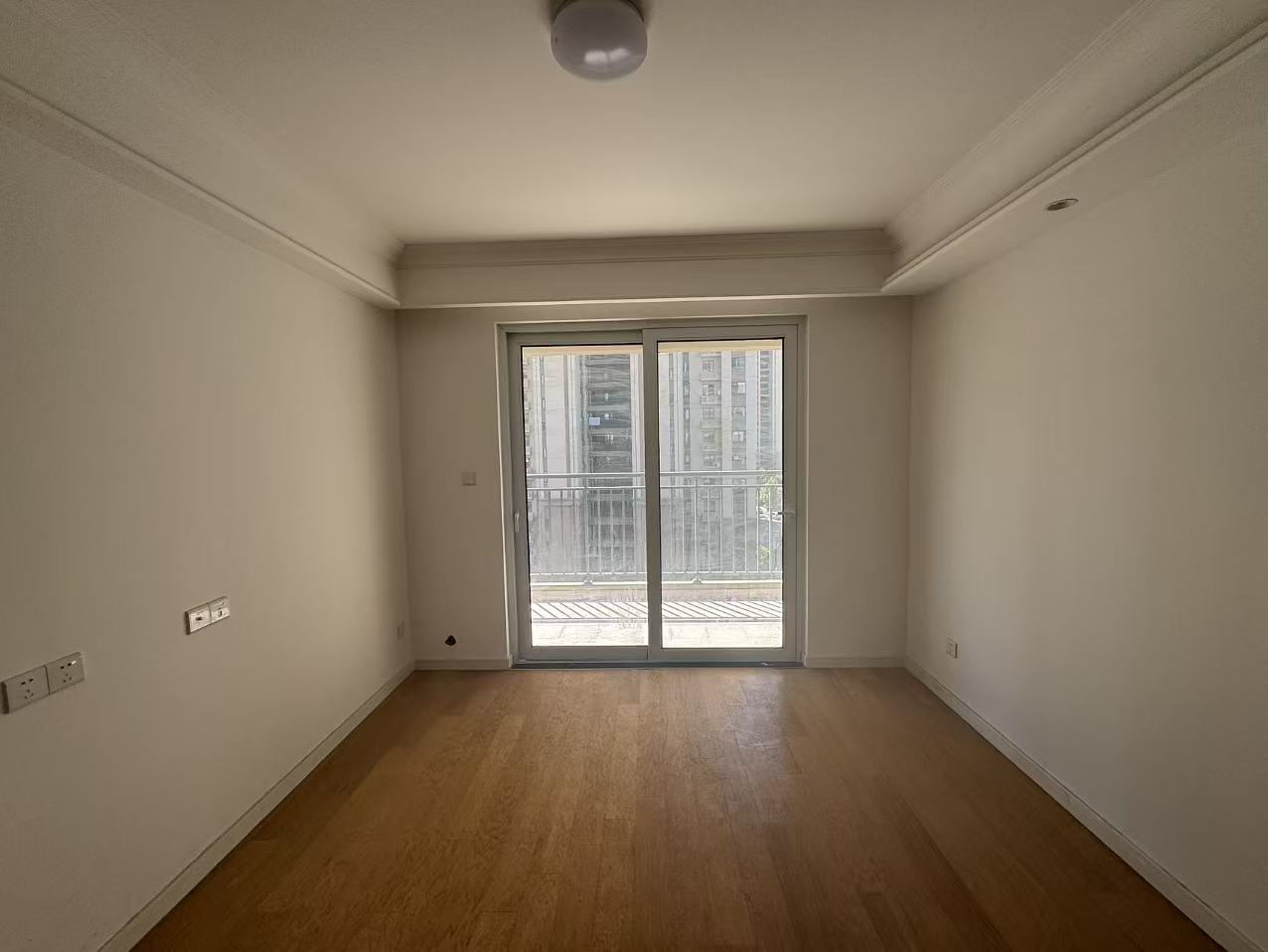 中海碧林湾 3室1厅1卫 96m&sup2;