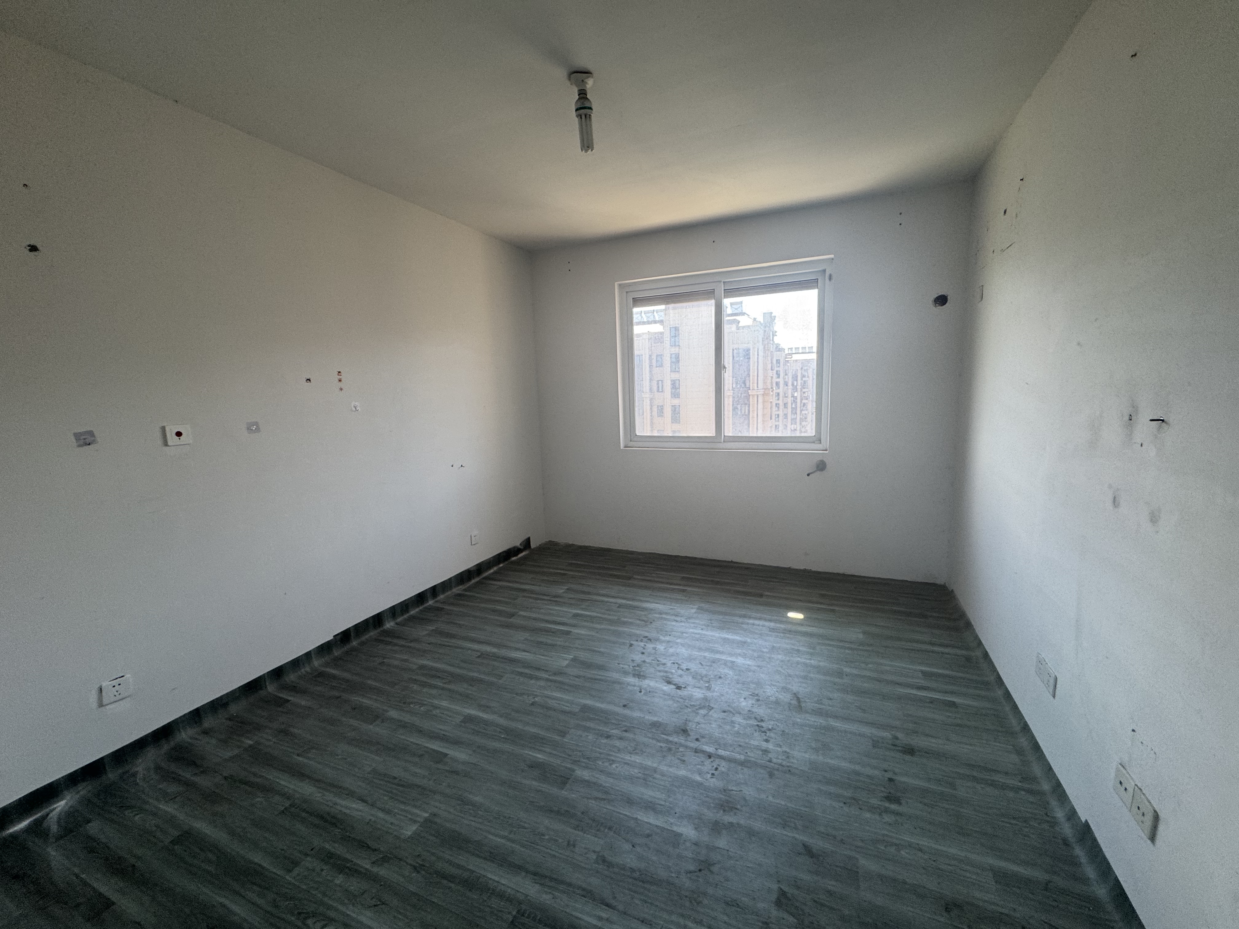 十里花苑 3室1厅1卫 127.86m&sup2;