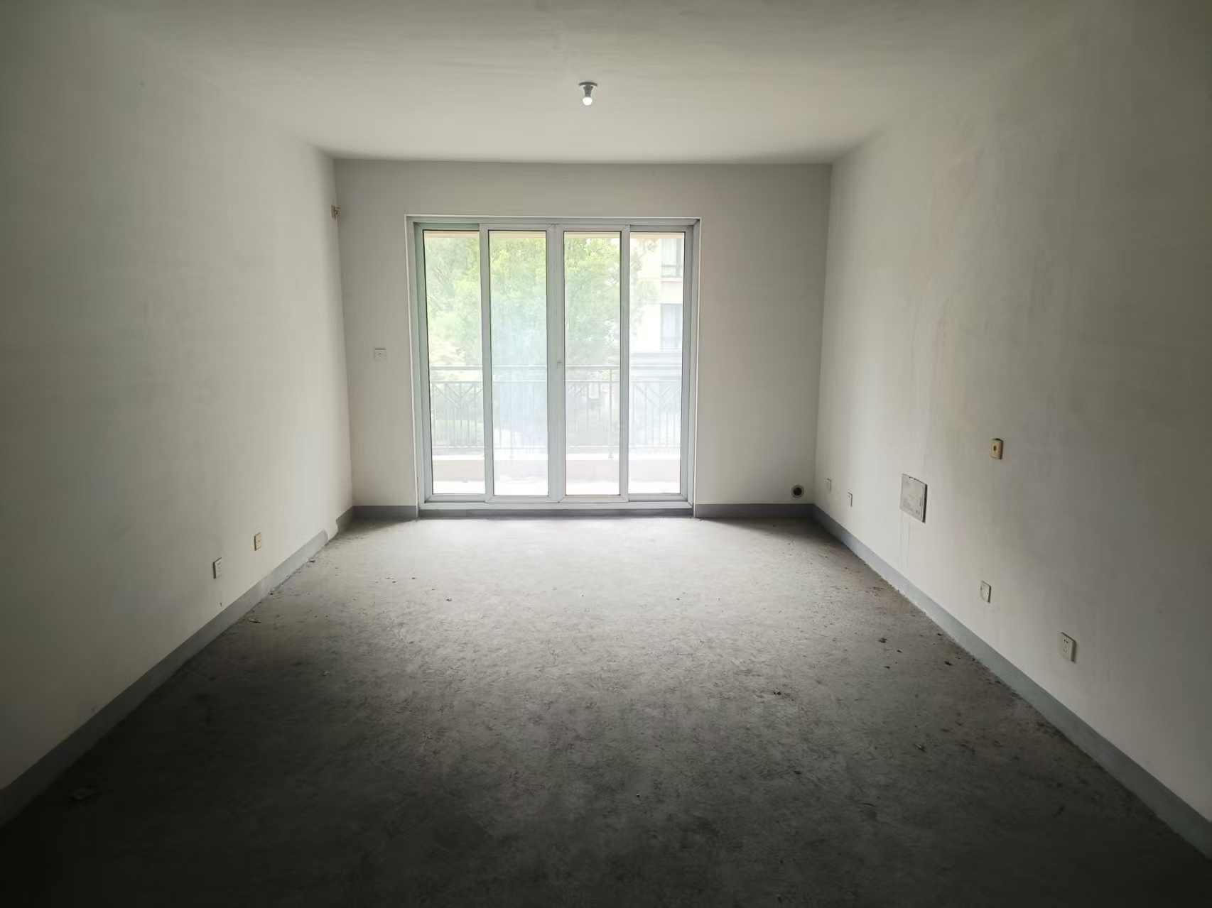 中海碧林湾 4室1厅2卫 123.74m&sup2;