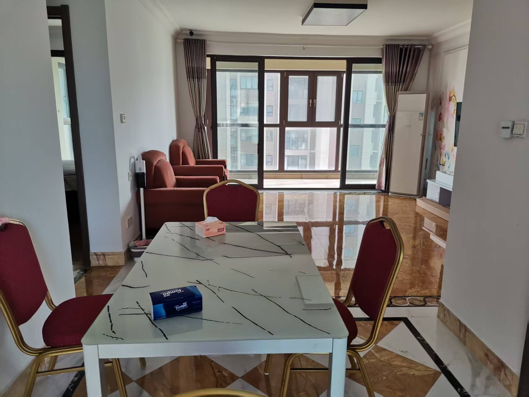 南通碧桂园翡翠华府 4室2厅2卫 144m&sup2;