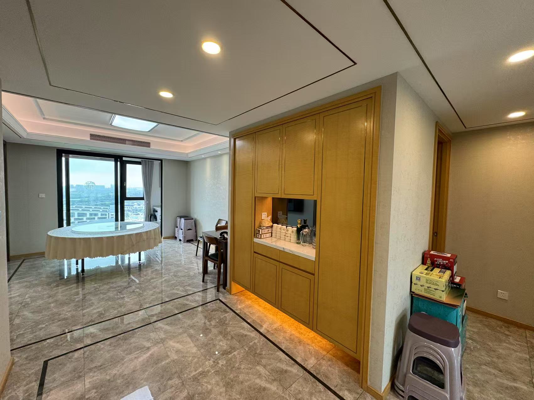绿城沁园 4室2厅2卫 143m&sup2;