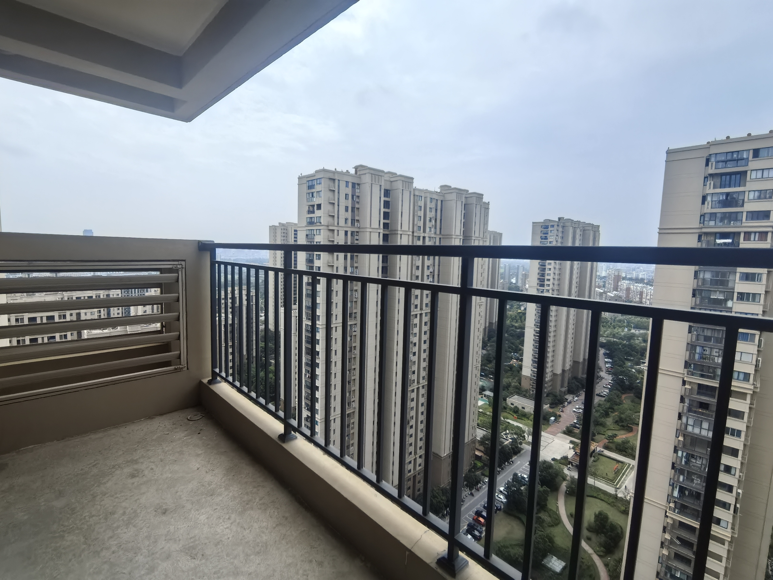 中海碧林湾 3室2厅2卫 128m&sup2;