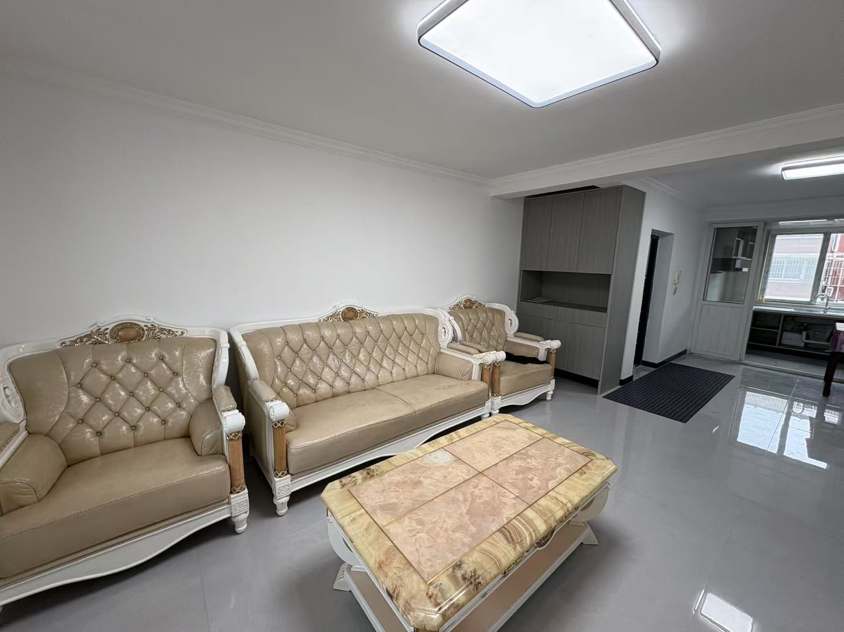 秦灶新村北区 3室1厅1卫 132m&sup2;