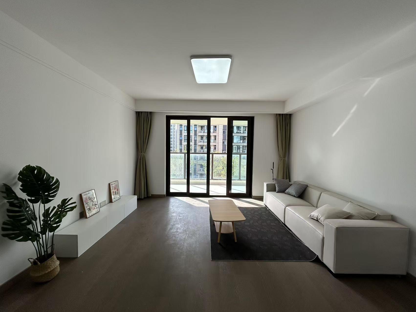 时光漫城 3室2厅2卫 140.12m&sup2;