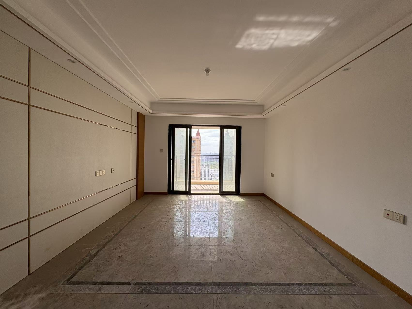中南世纪花城三期 3室2厅2卫 124.88m&sup2;