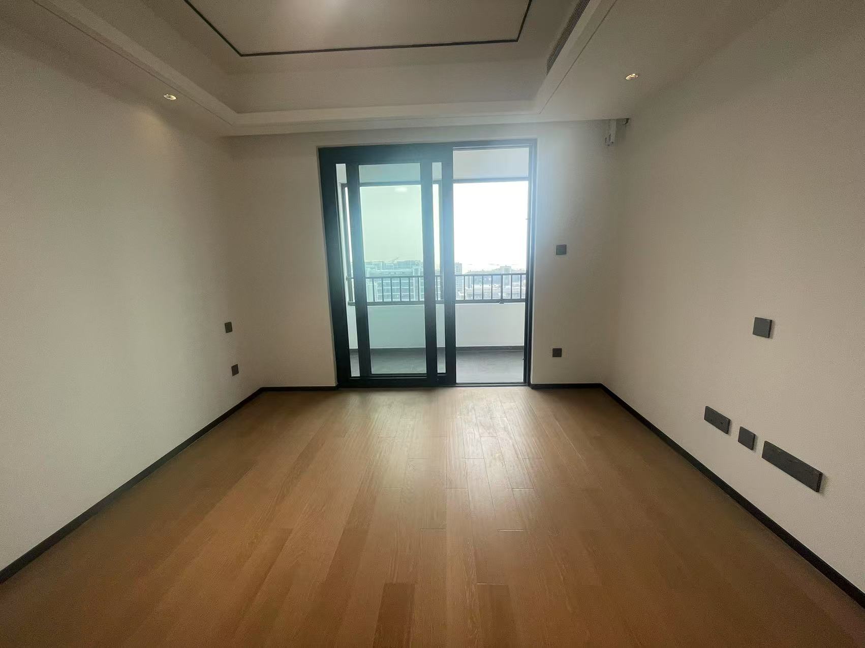 滨江道静园 3室2厅1卫 101m&sup2;