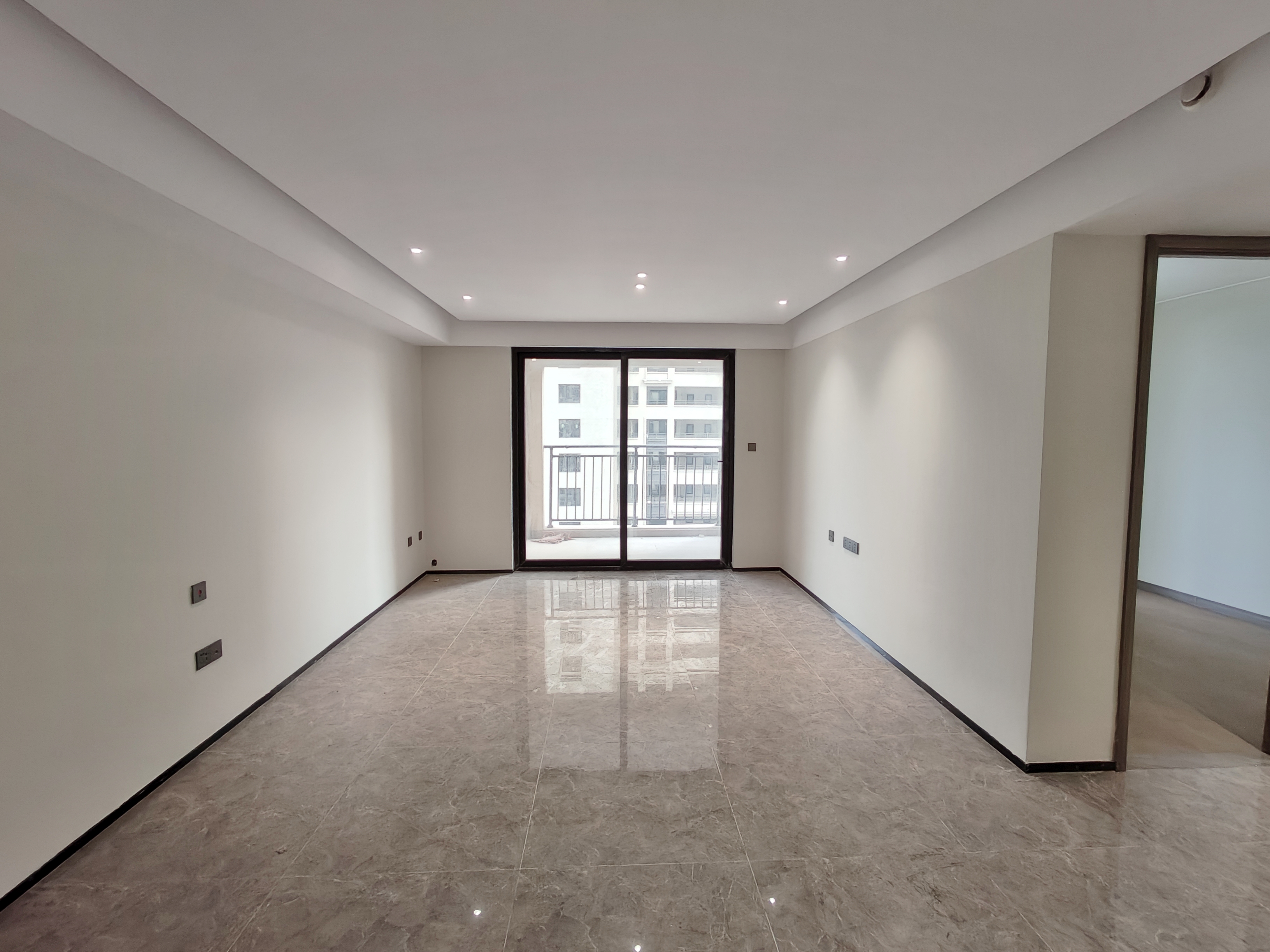 万科有湖(翡翠心湖) 3室2厅2卫 123m&sup2;