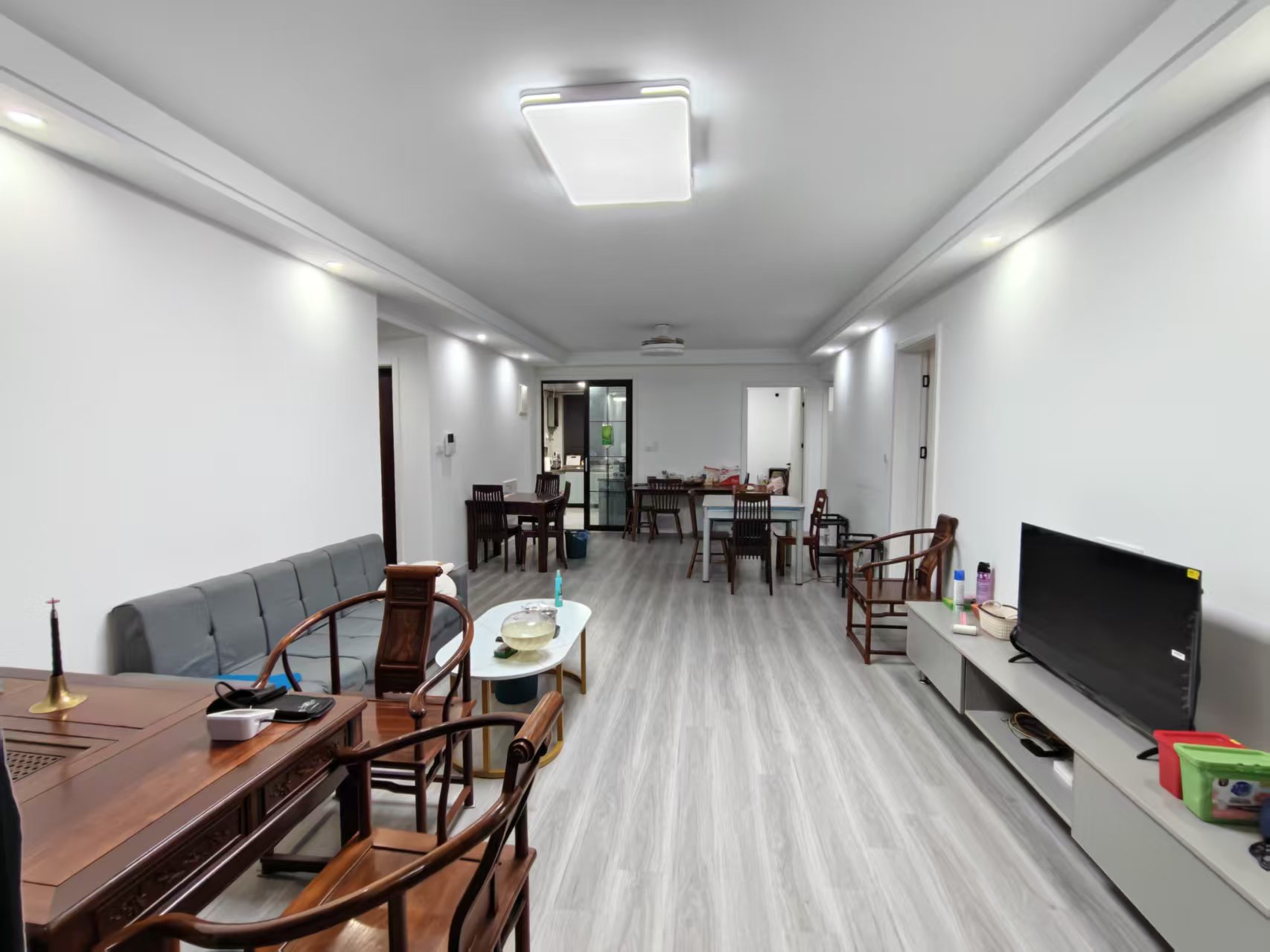 保利香槟国际 4室2厅2卫 127m&sup2;