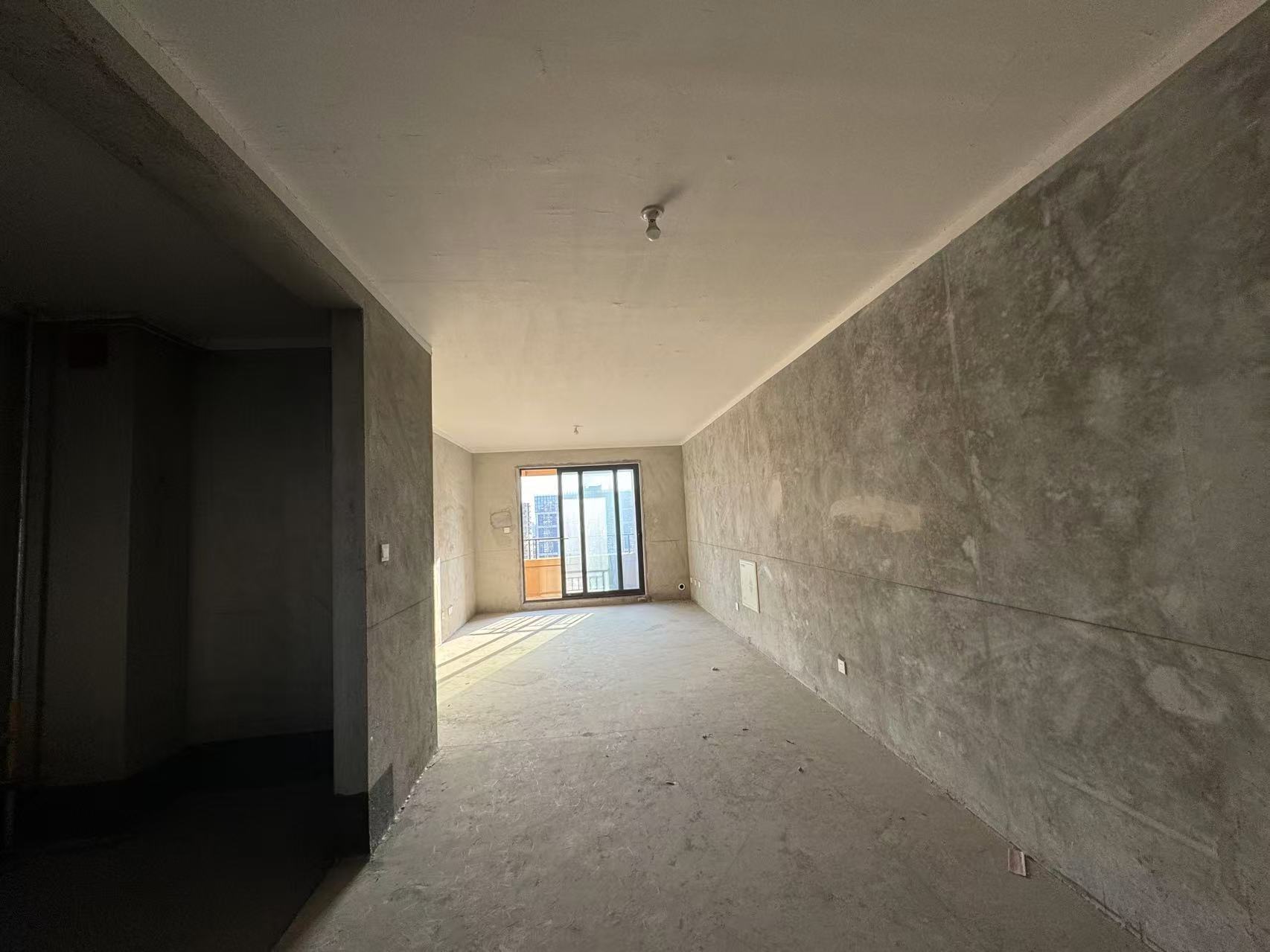 保利香槟国际 3室2厅2卫 115m&sup2;