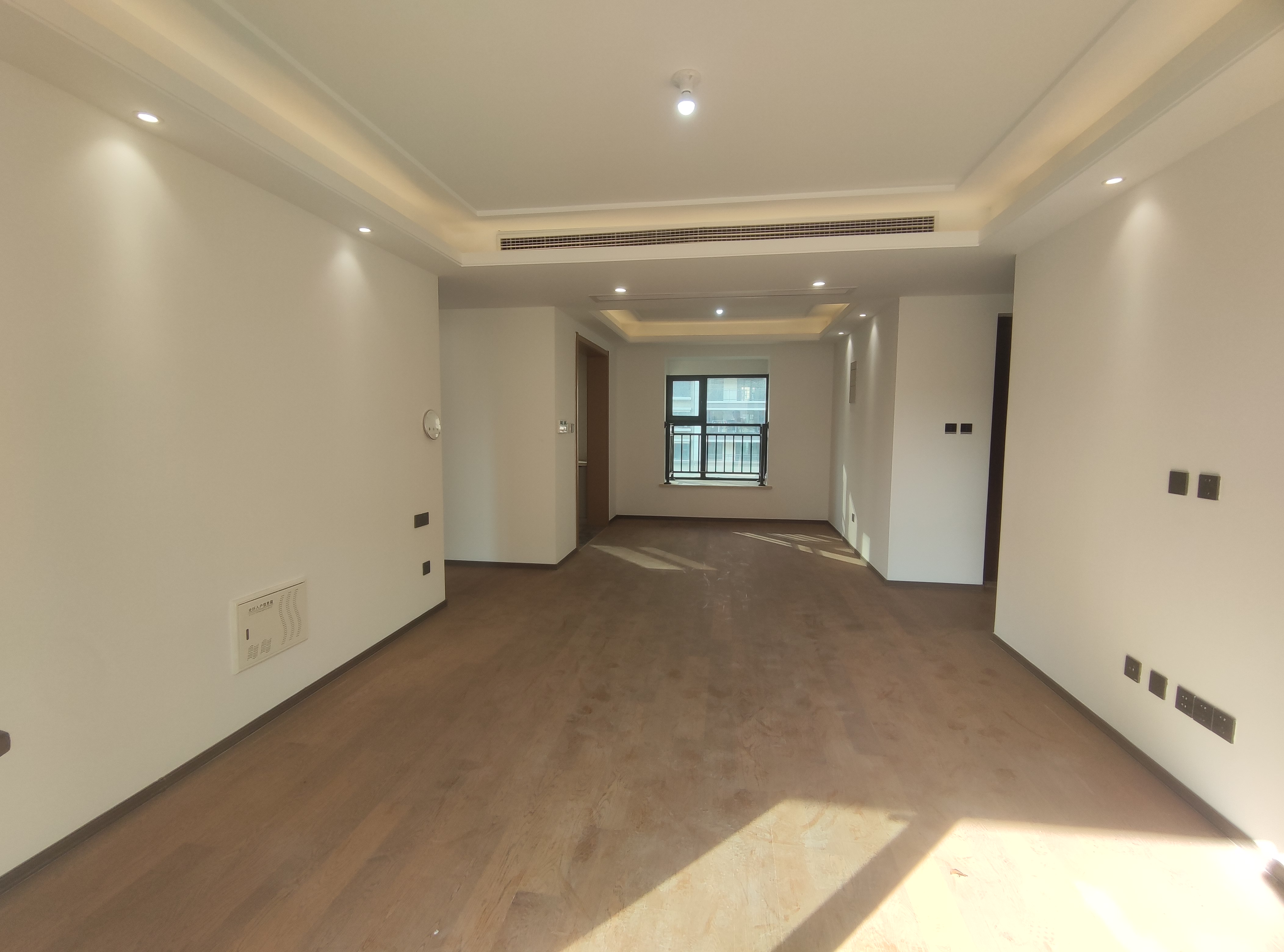 春风南岸西园 5室2厅2卫 142m&sup2;