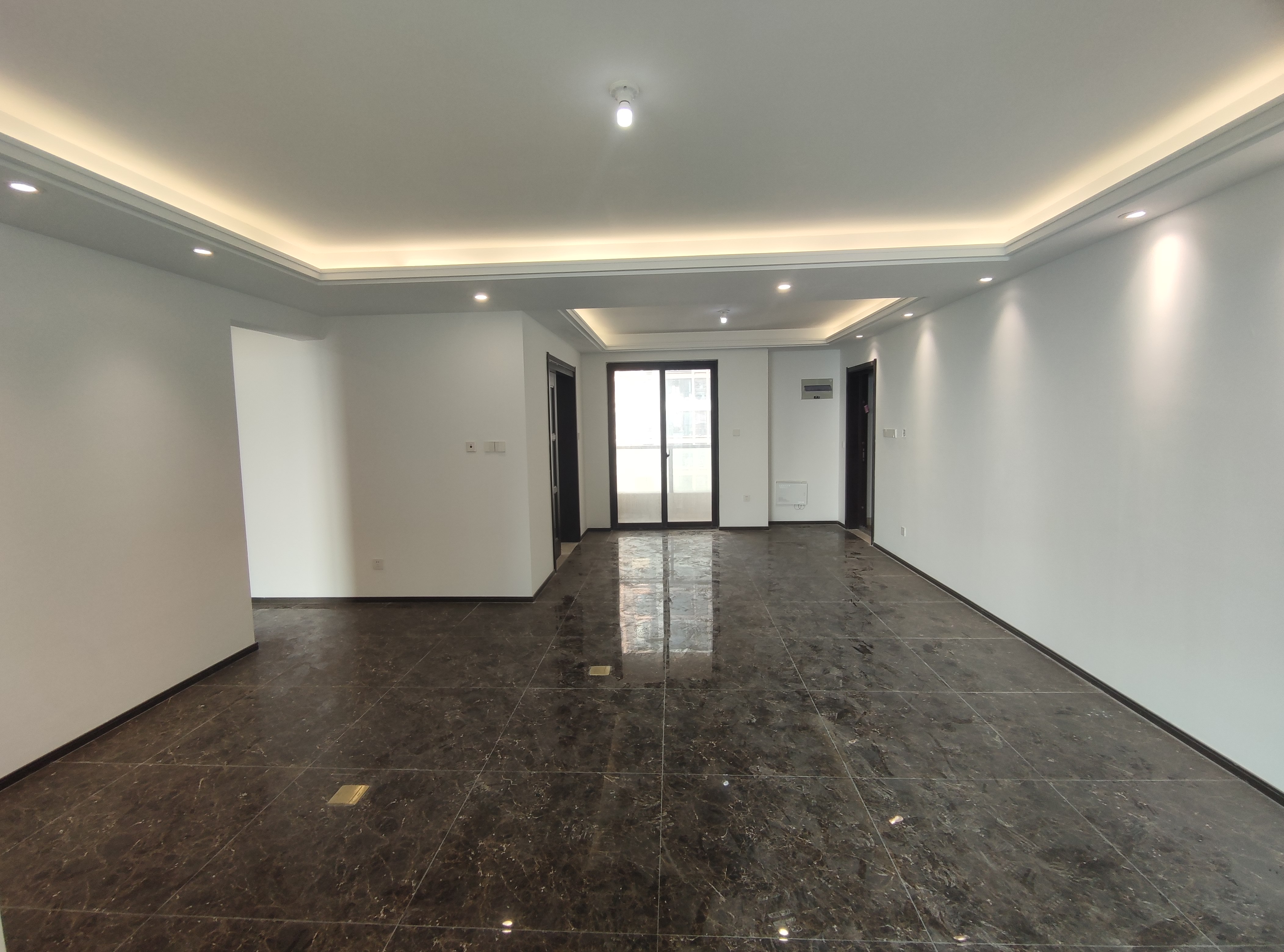 云樾东方 3室2厅2卫 134.41m&sup2;