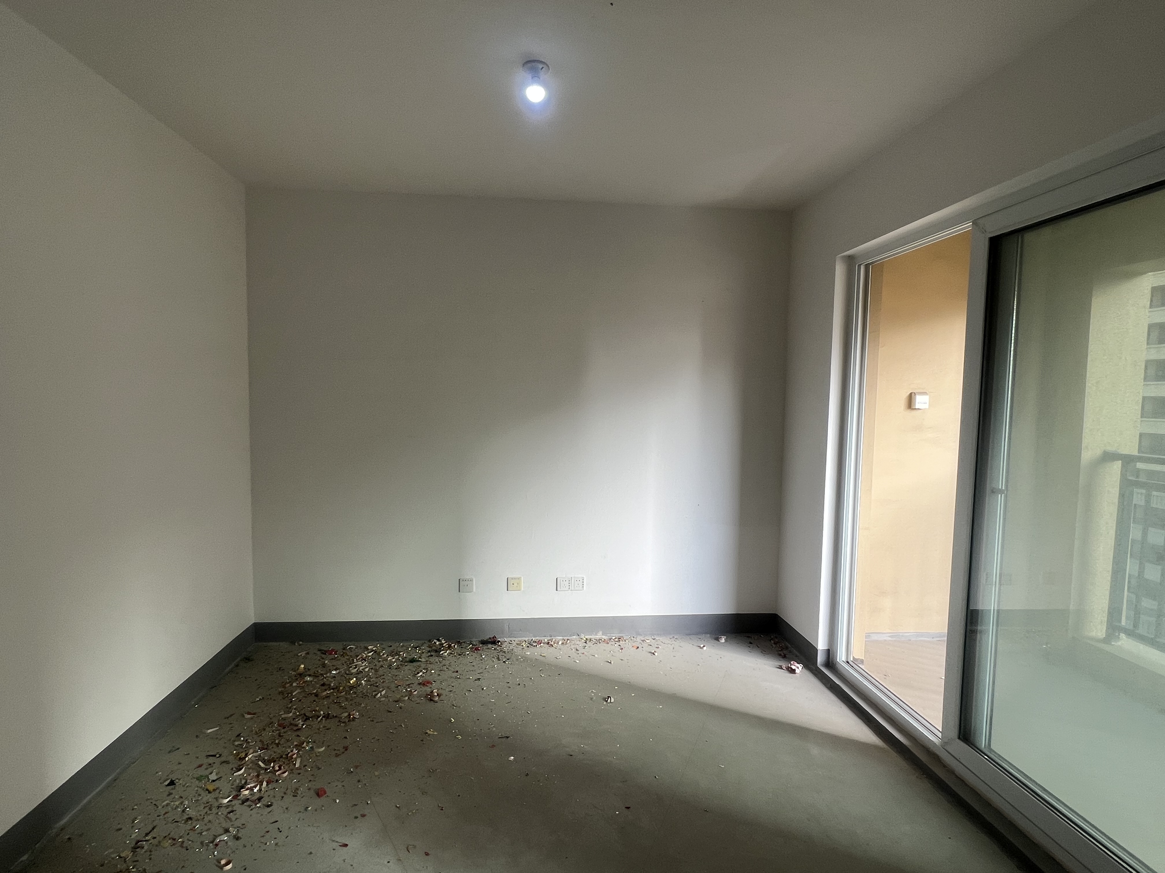 世茂九龙庭 2室2厅1卫 90.04m&sup2;