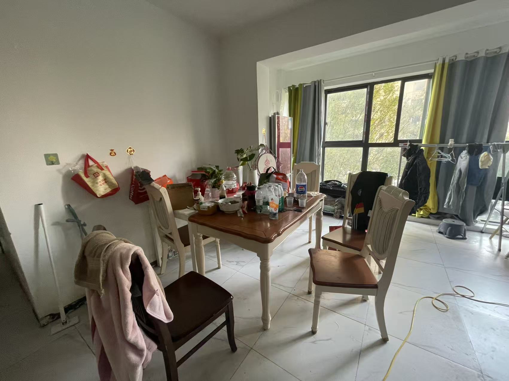 世茂九龙庭 3室2厅1卫 89m&sup2;
