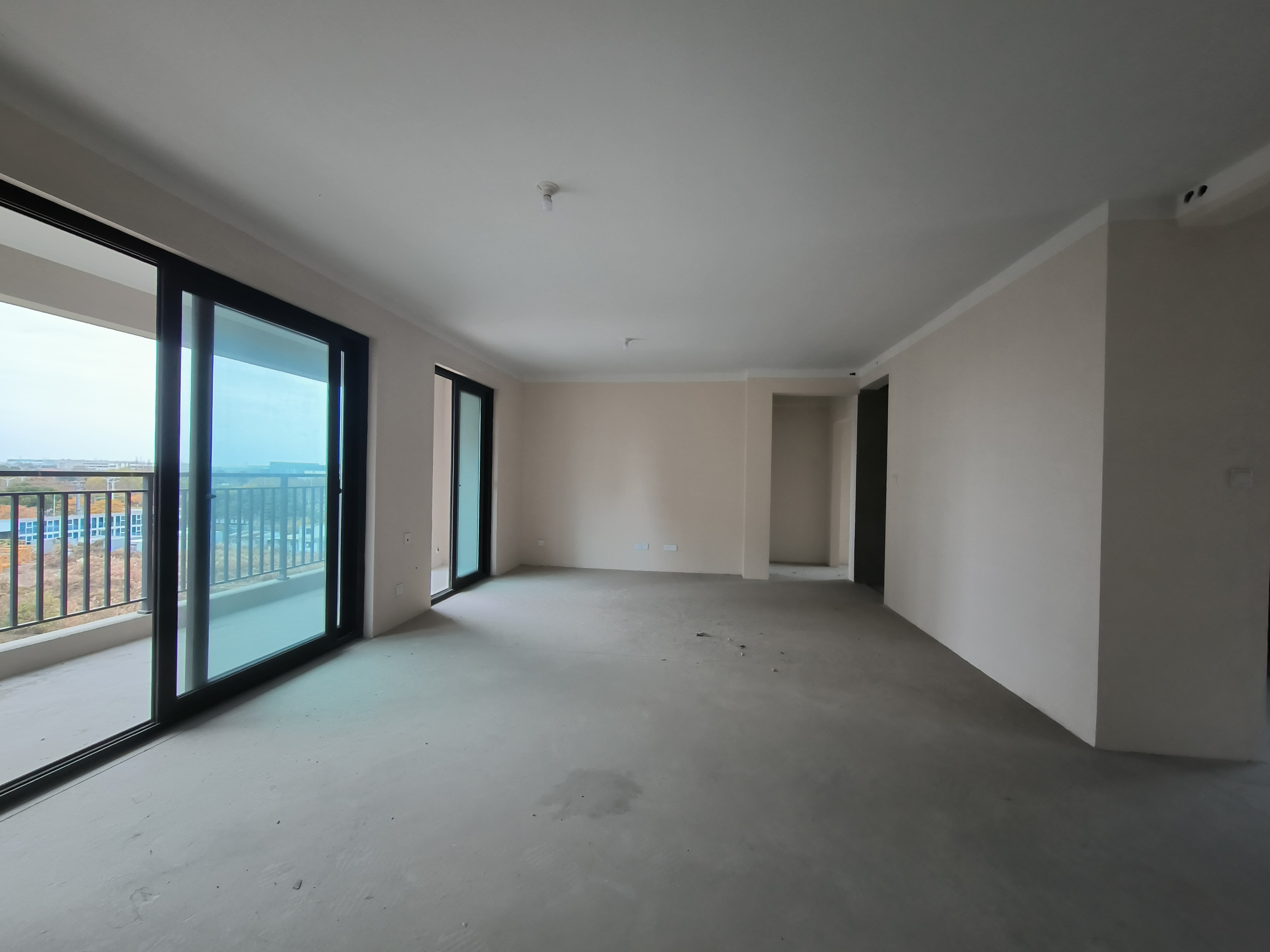 绿地江海图 3室2厅2卫 127m&sup2;