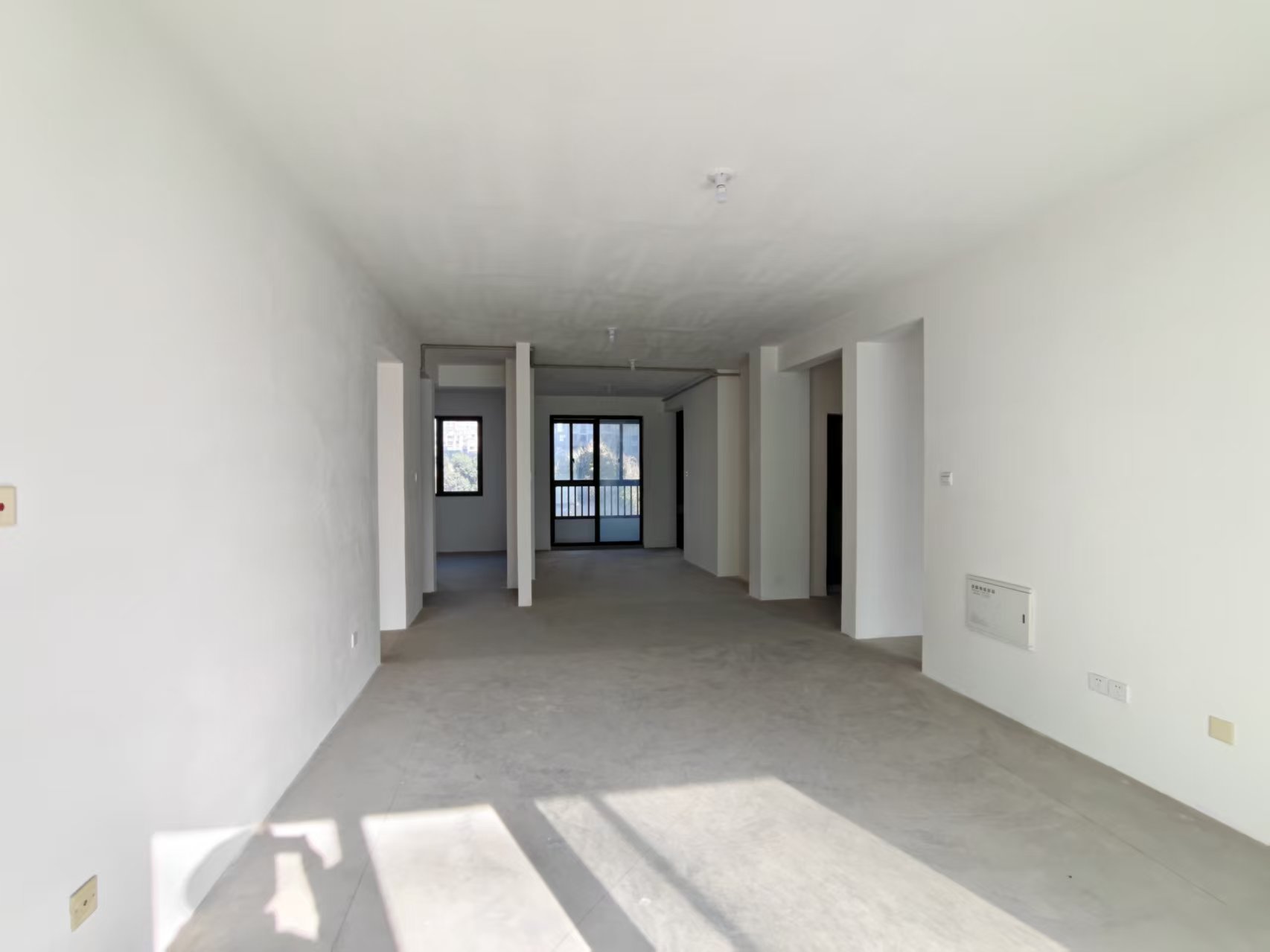 万濠山庄 3室2厅2卫 128m&sup2;