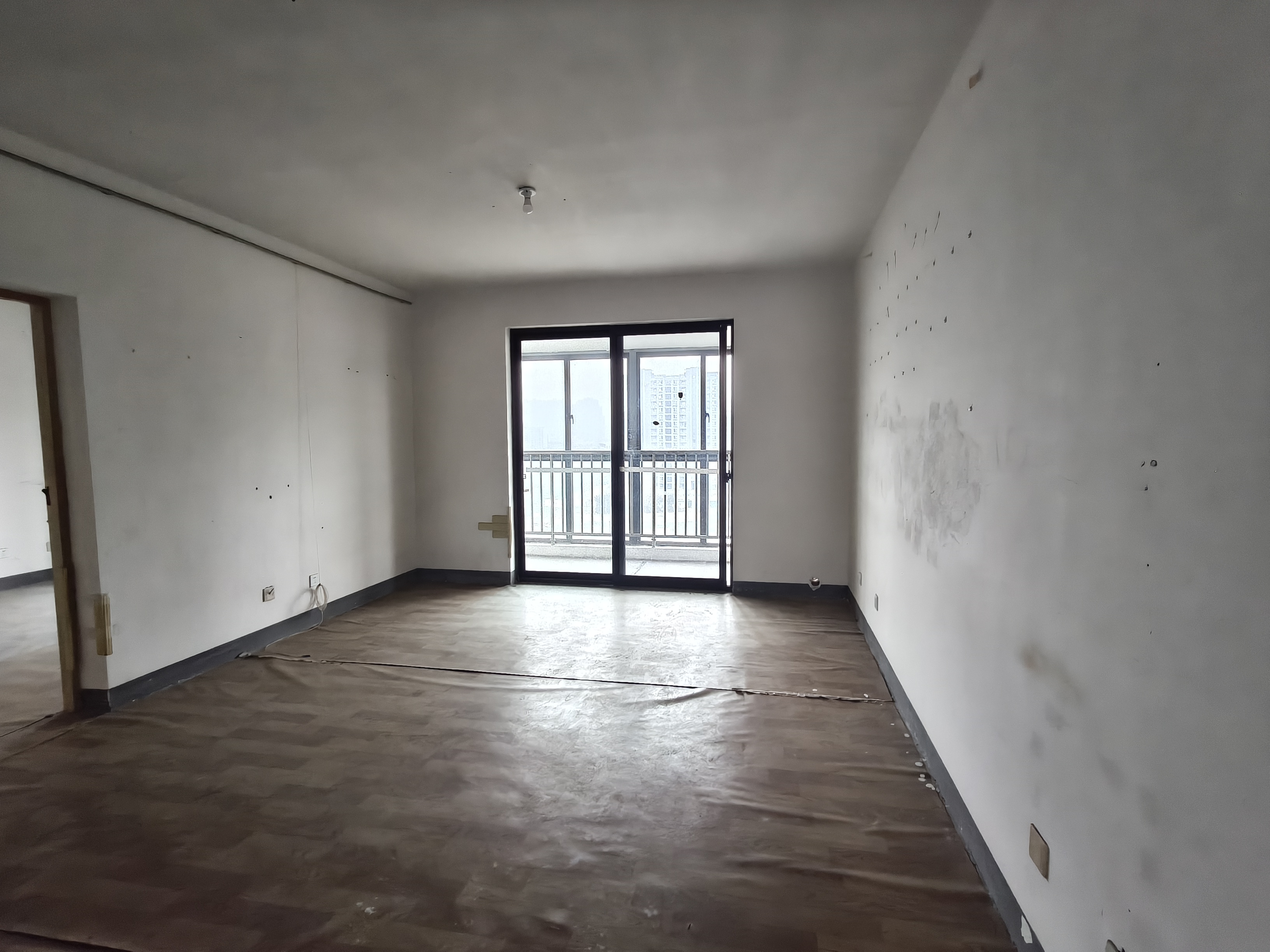 同和嘉苑南区 3室2厅2卫 140m&sup2;