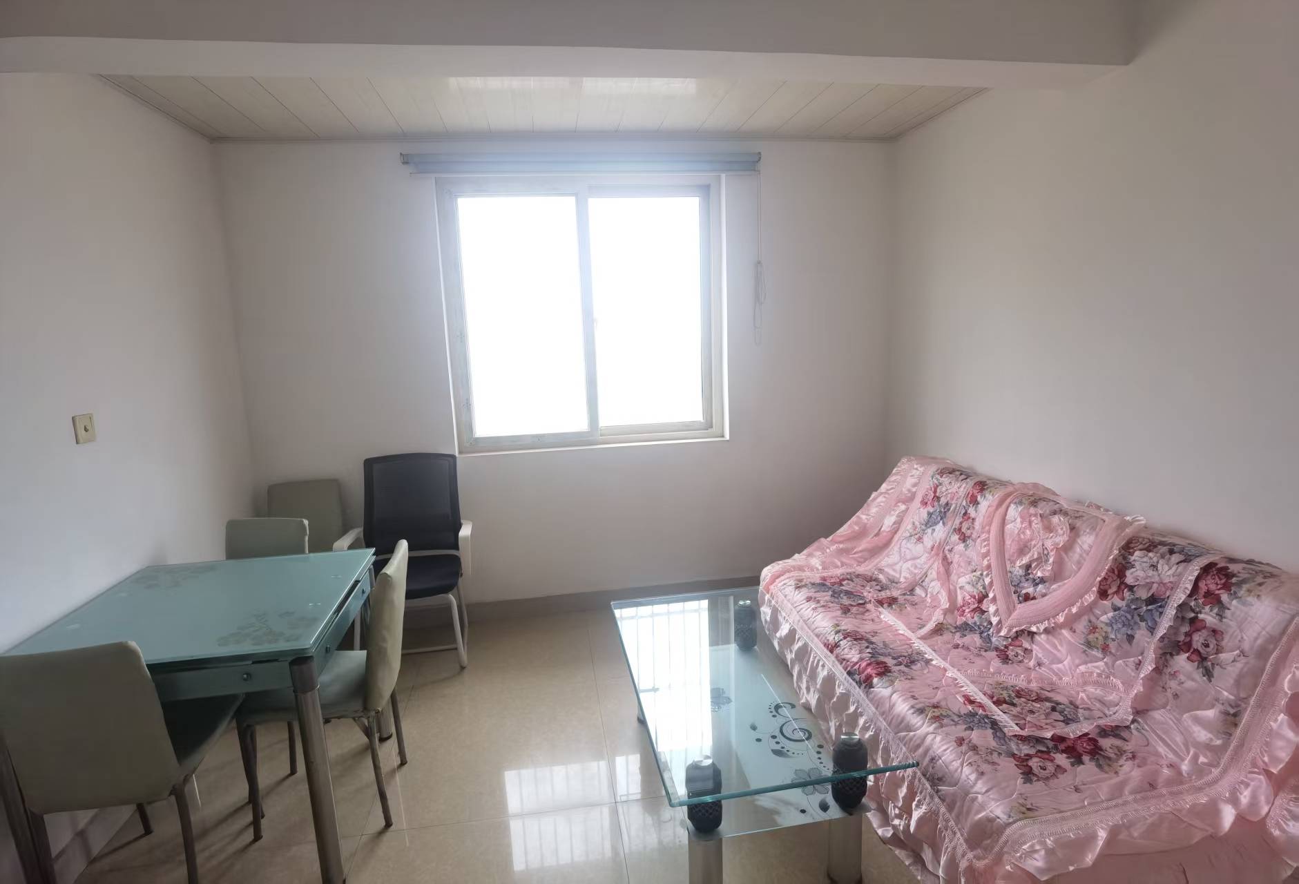 锦安花园 1室1厅1卫 63.00m&sup2;