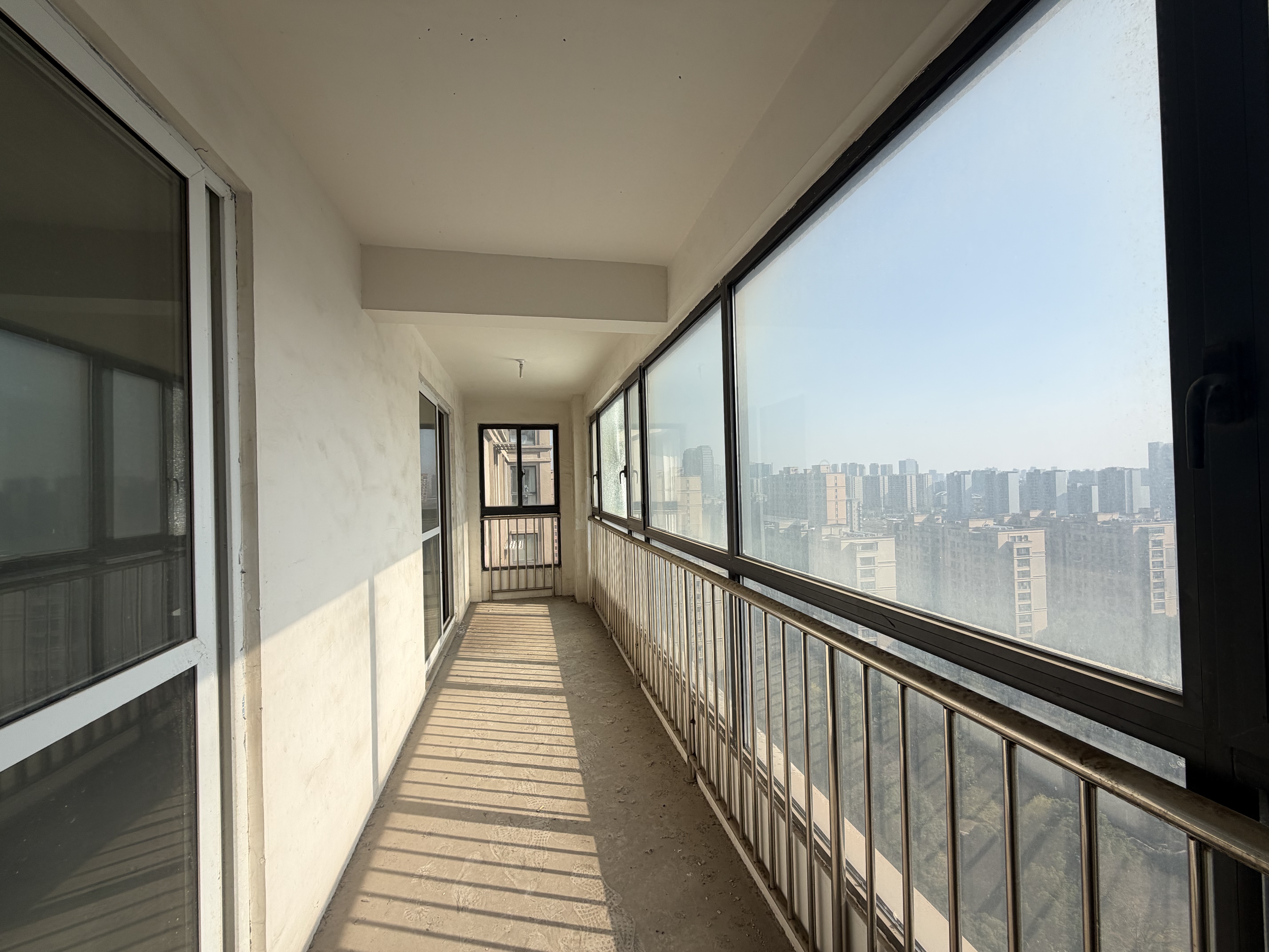 中港城世家 4室2厅2卫 188.17m&sup2;