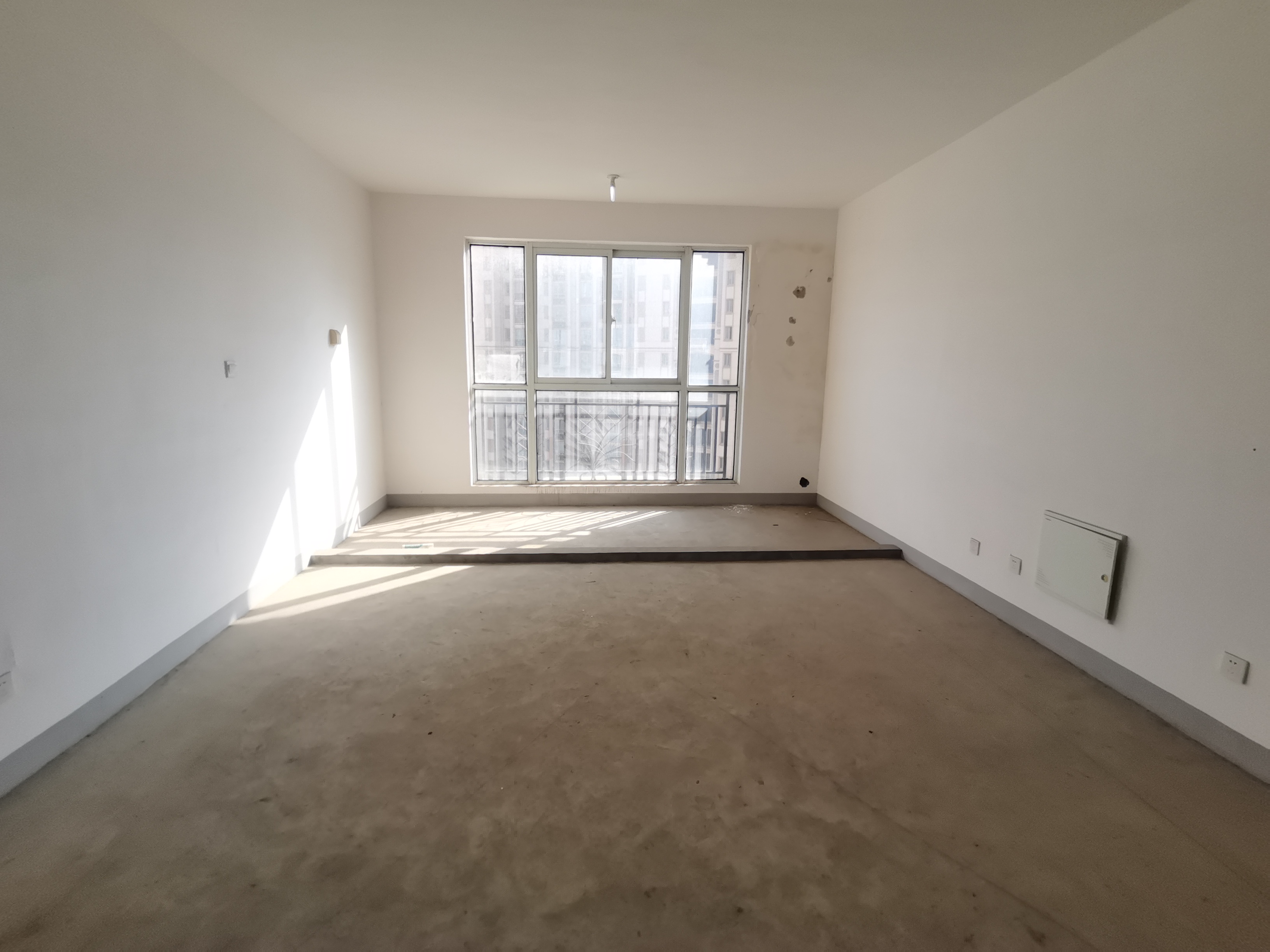 中南世纪花城一期 3室2厅2卫 139.60m&sup2;