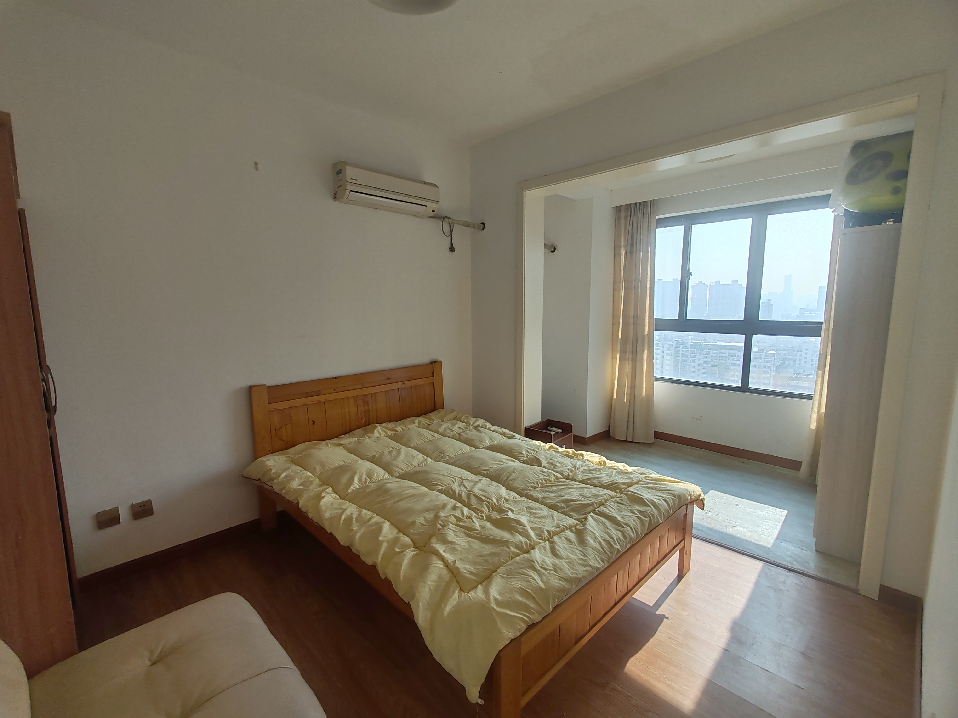 南辰濠郡 3室2厅1卫 120m&sup2;