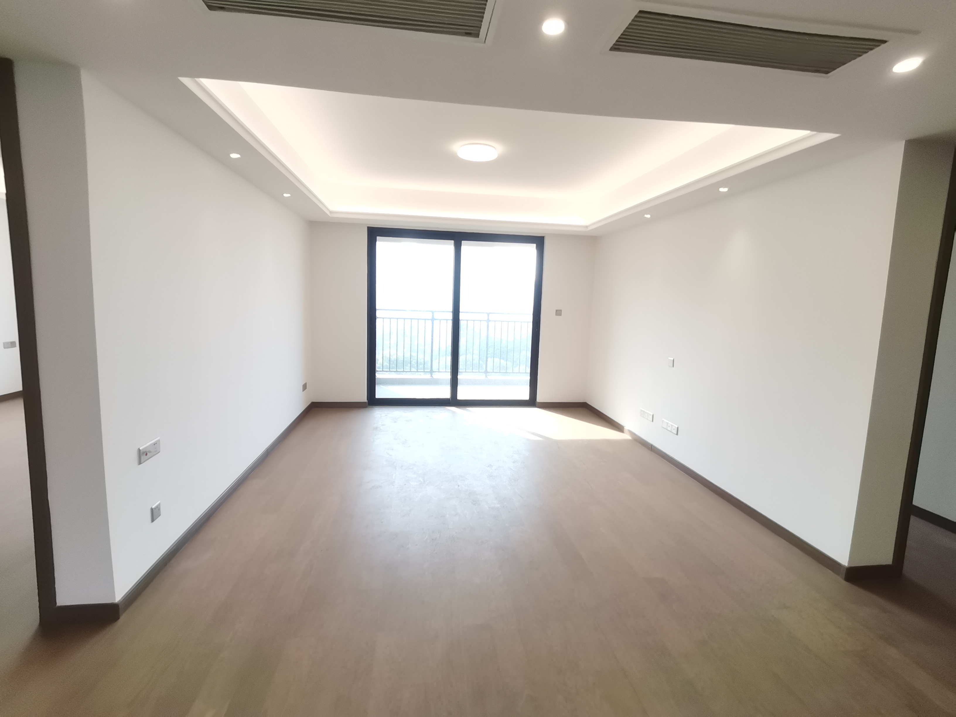 中海上东区 3室2厅2卫 125m&sup2;