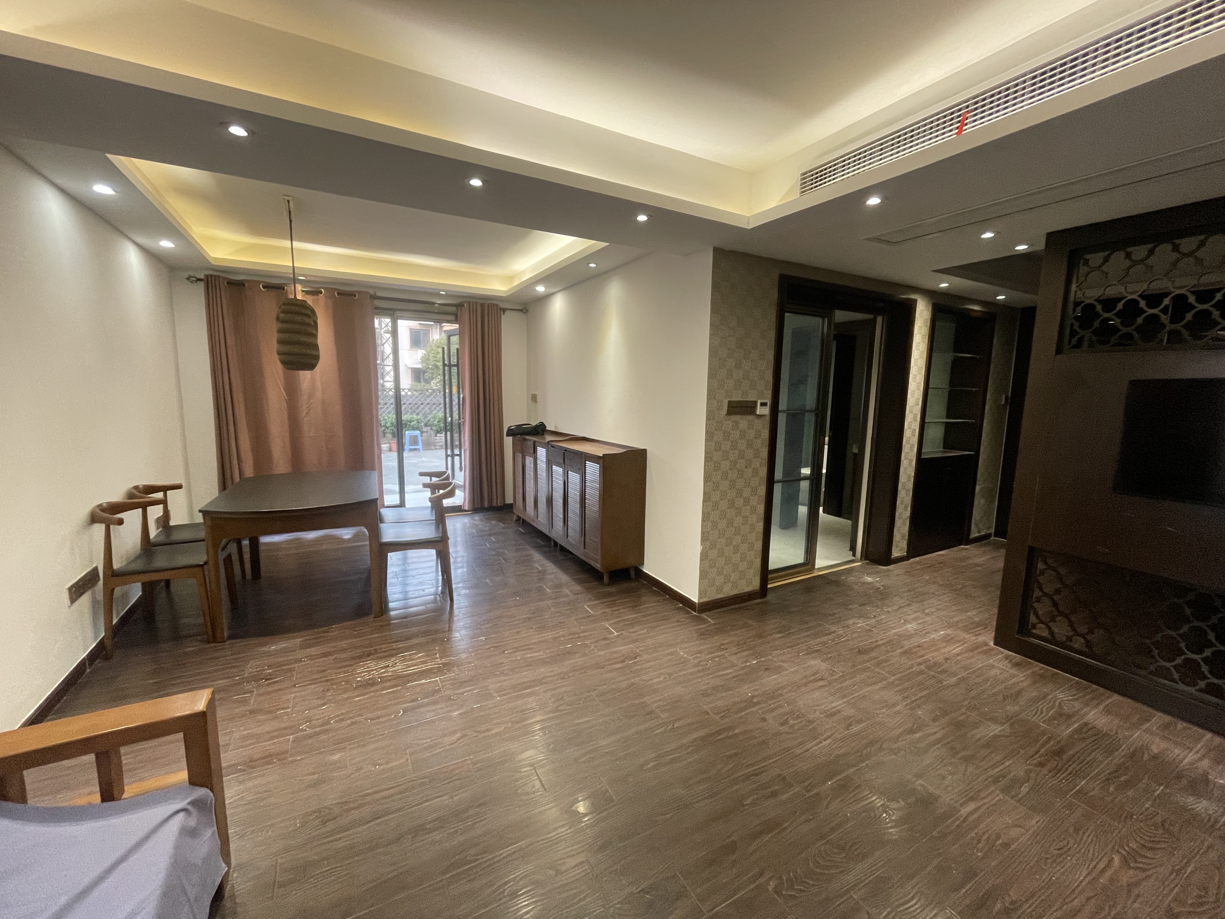 南园路11号小区 2室1厅1卫 93m&sup2;