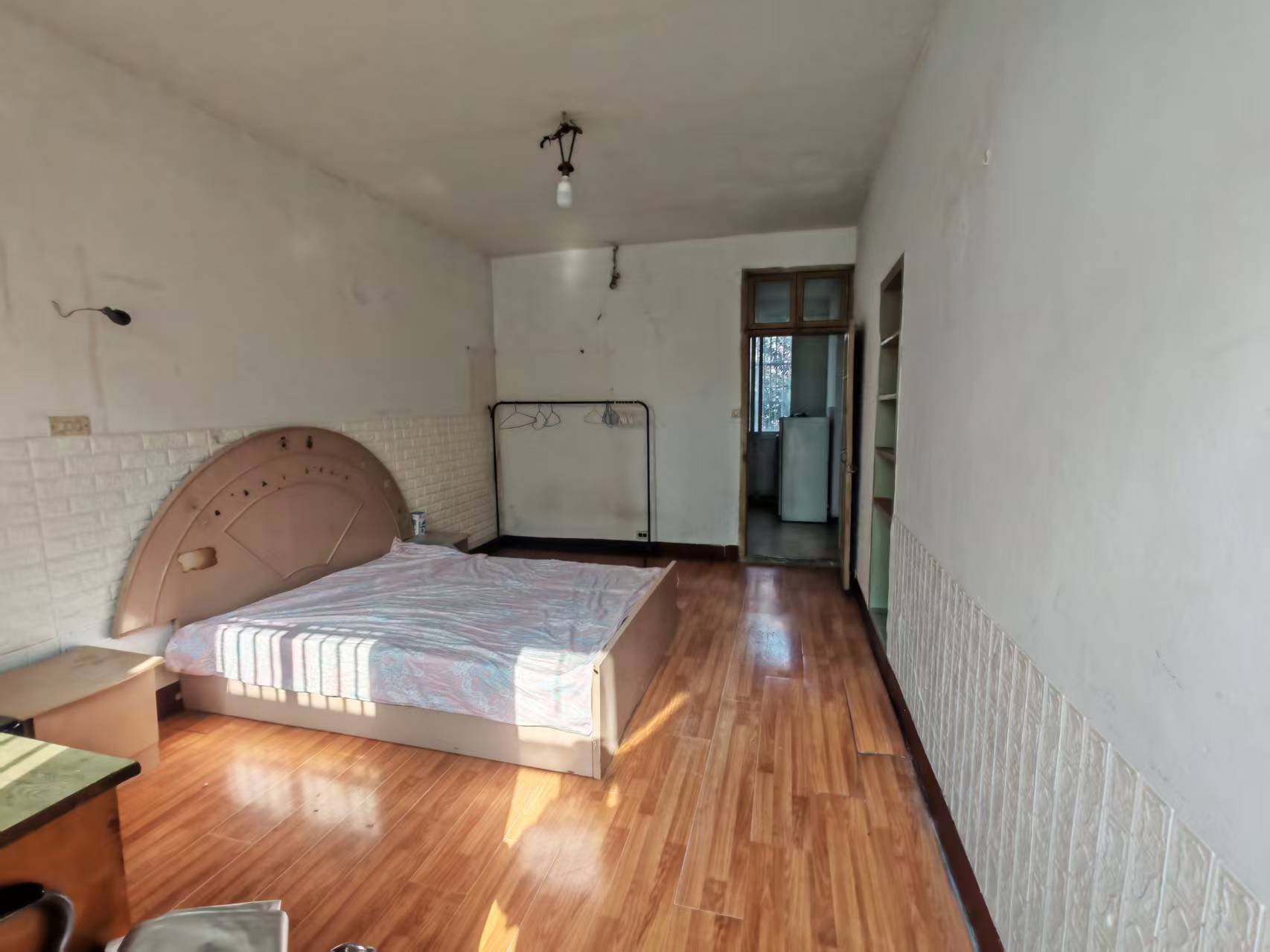 青年路新村 1室1厅1卫 46m&sup2;