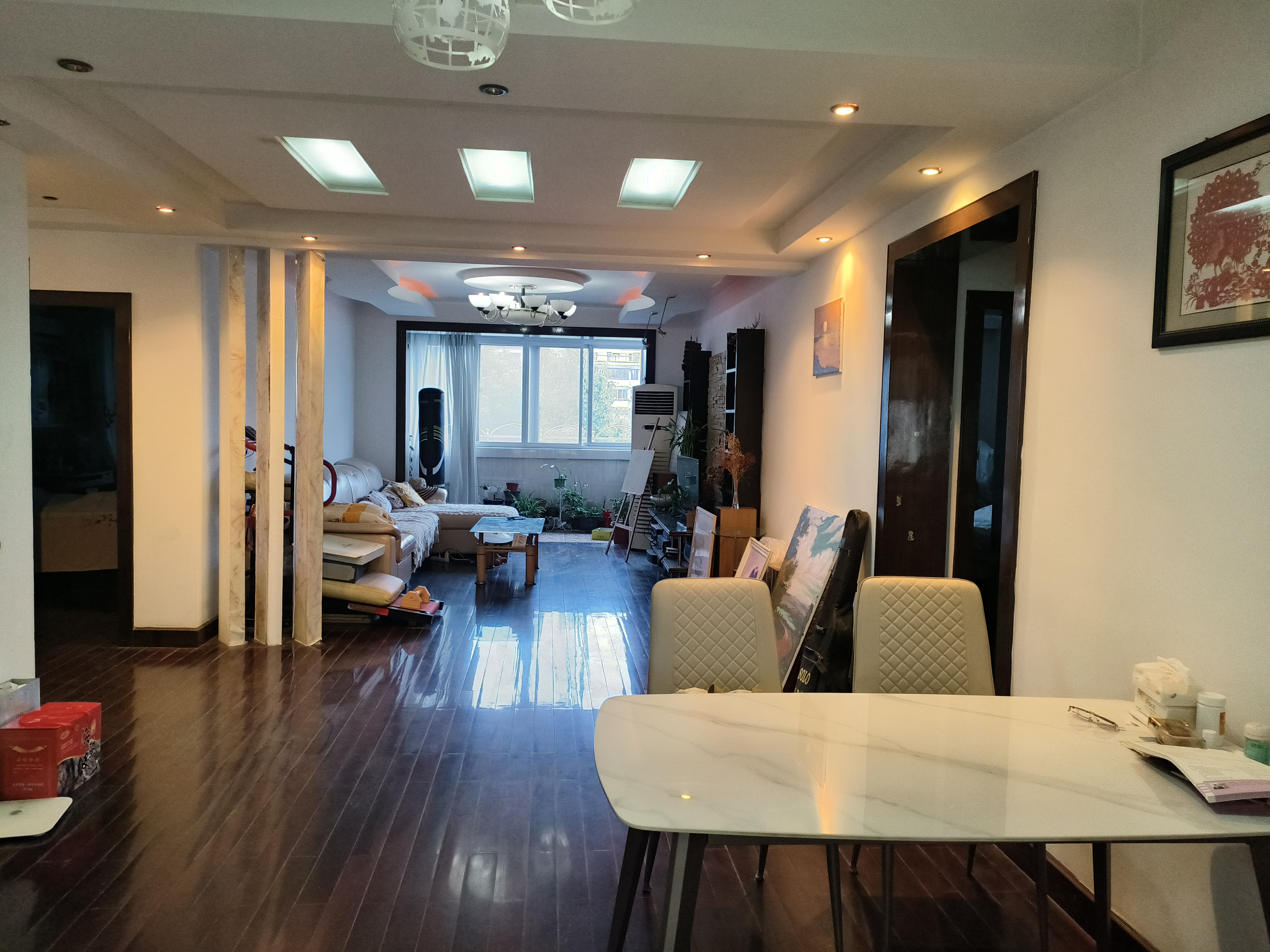 莲花苑 3室2厅2卫 137m&sup2;
