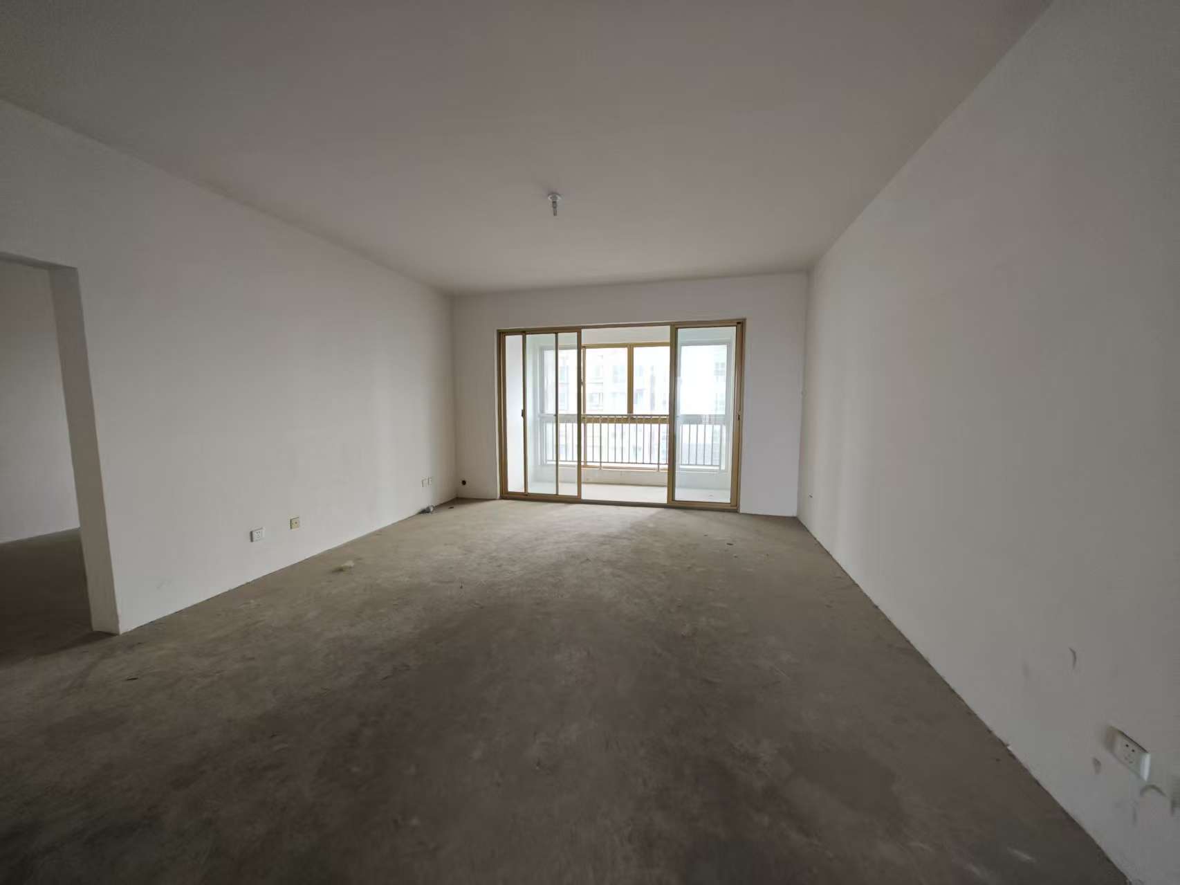 尚海湾 4室2厅2卫 172m&sup2;