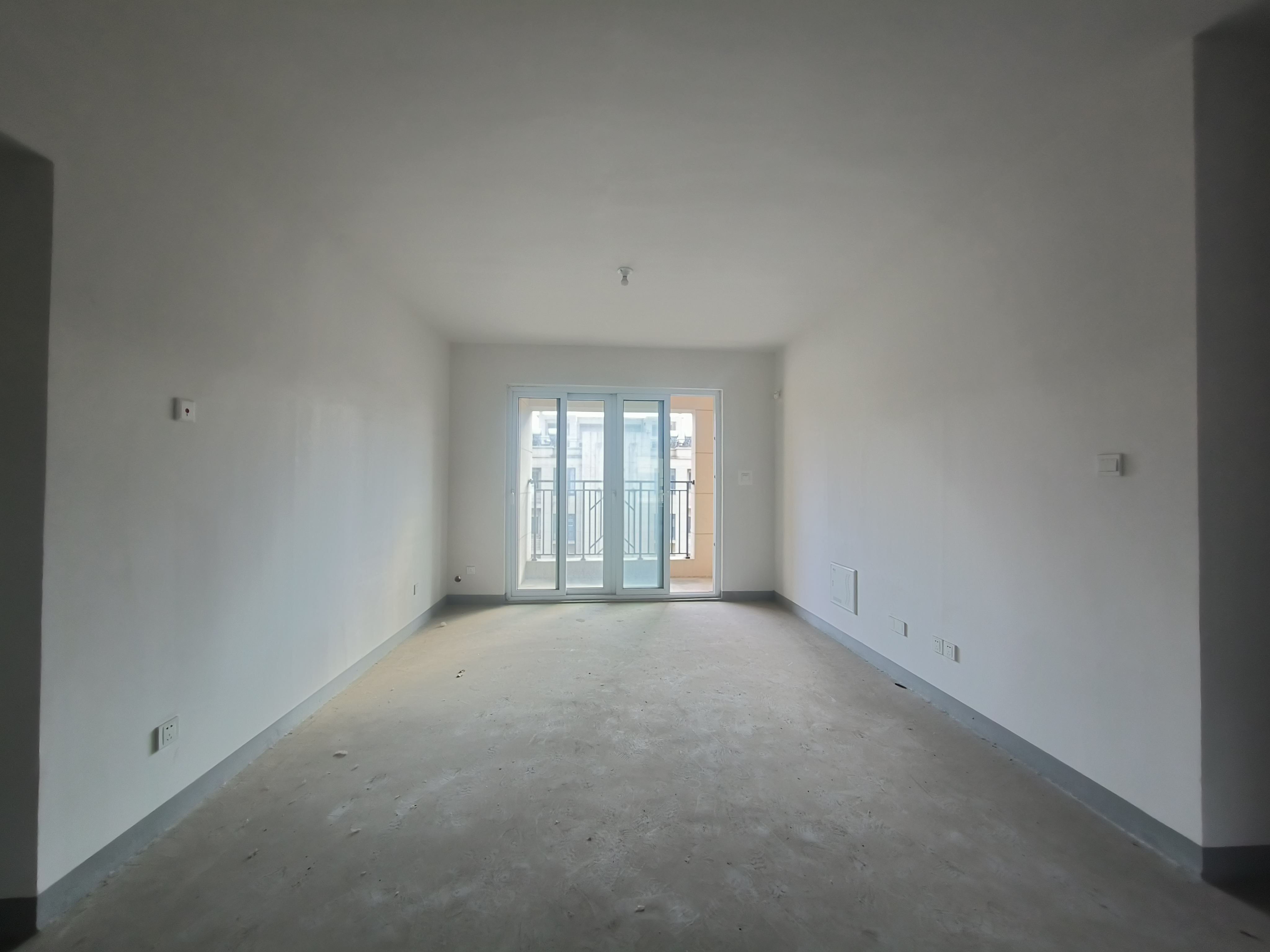 金地繁茂里 4室2厅2卫 118m&sup2;