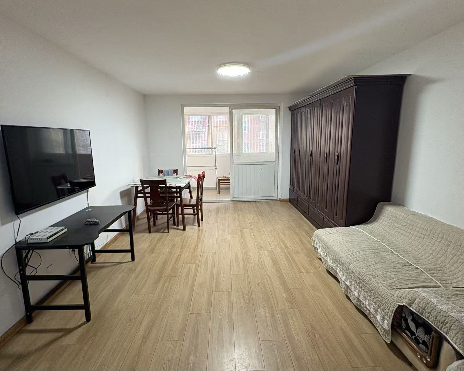 秦灶新村 2室1厅1卫 90m&sup2;