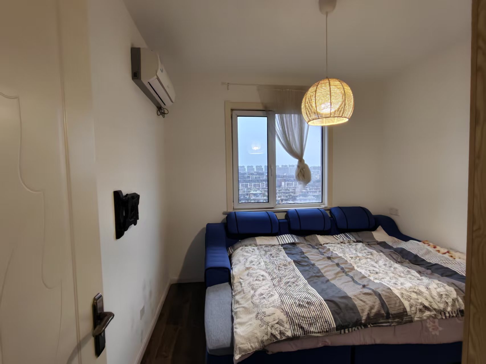 中海碧林湾 3室2厅2卫 141m&sup2;