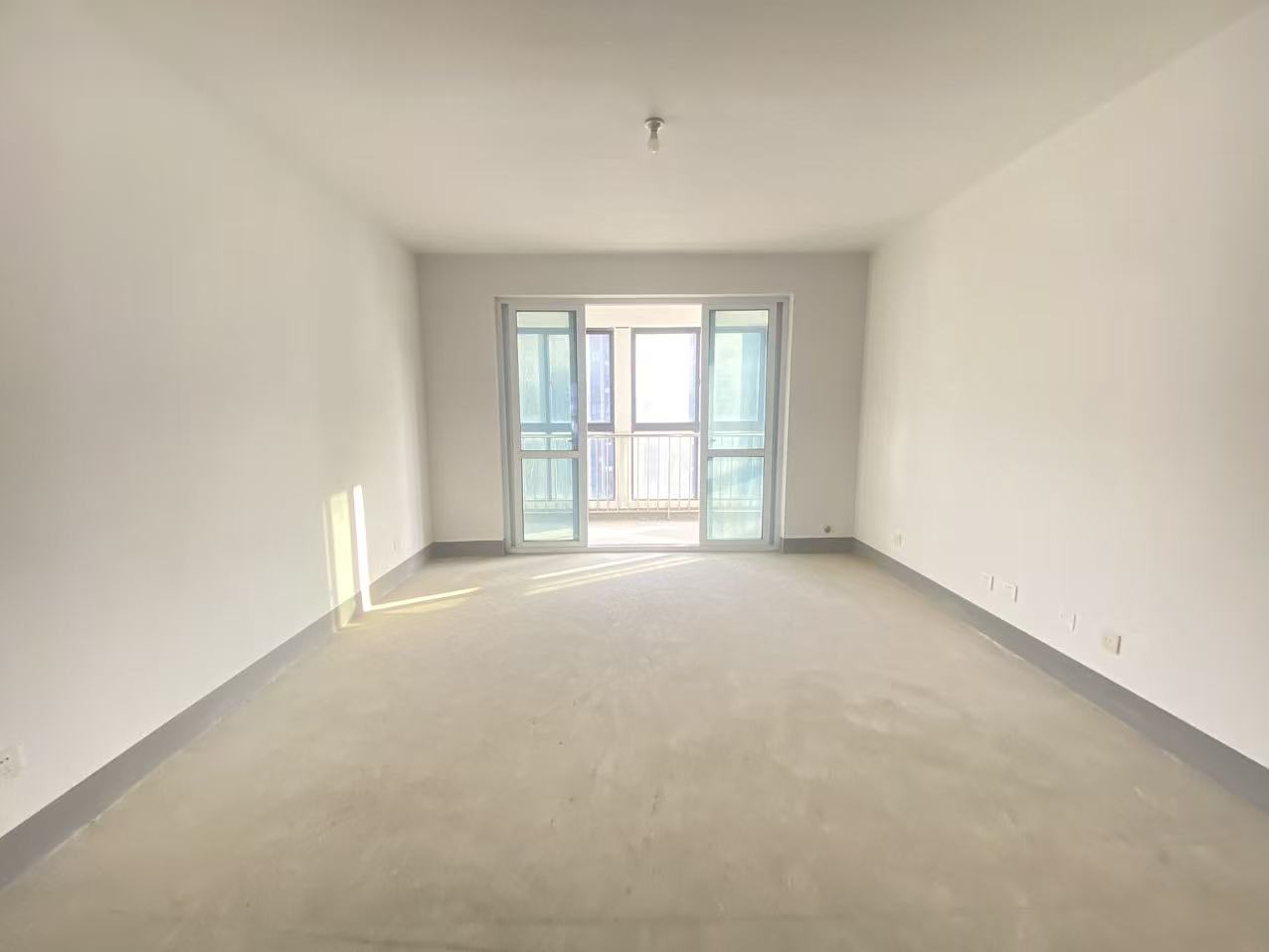 红星嘉苑 3室2厅2卫 139.00m&sup2;