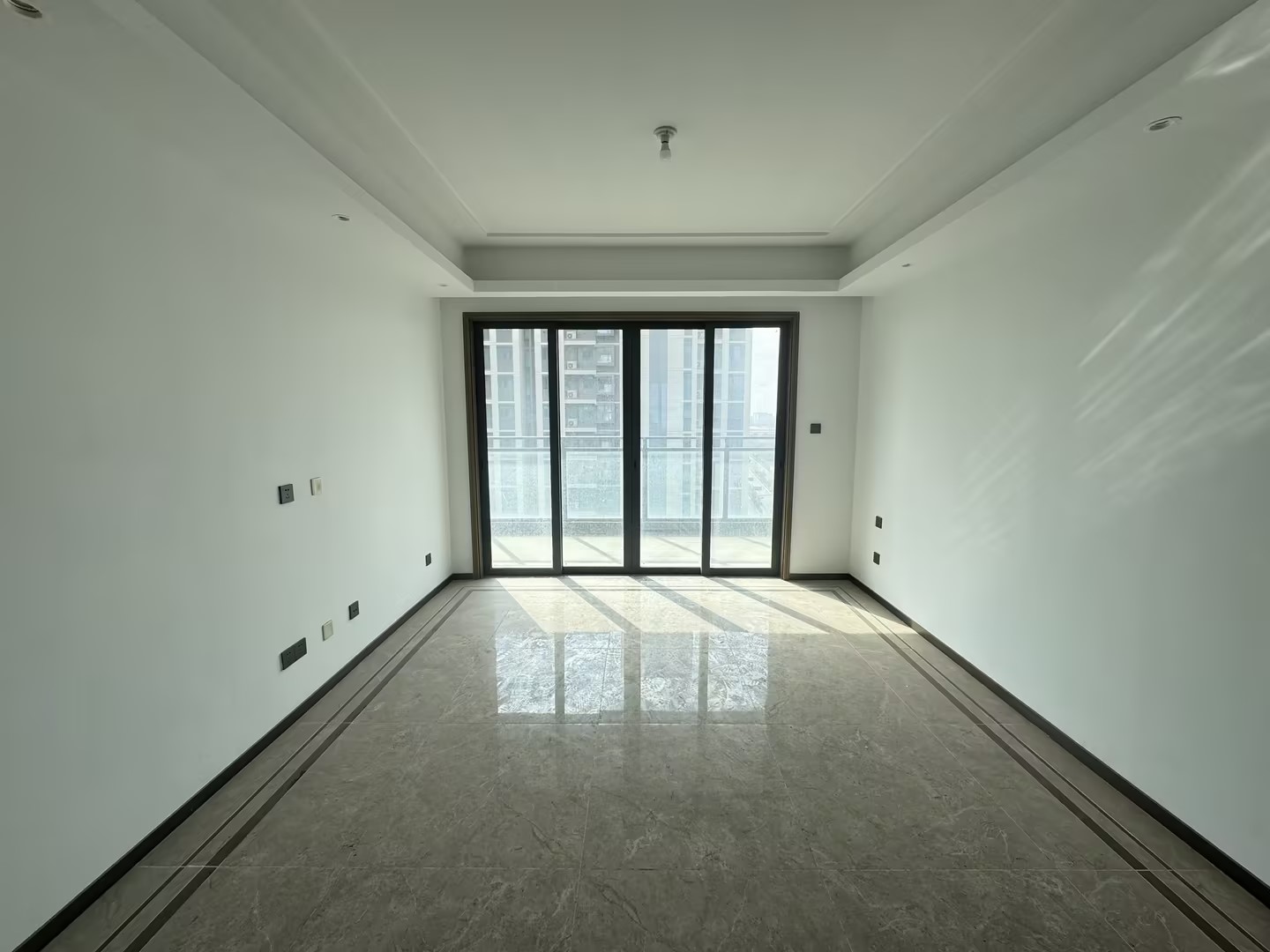 都会沁园 3室2厅2卫 123m&sup2;