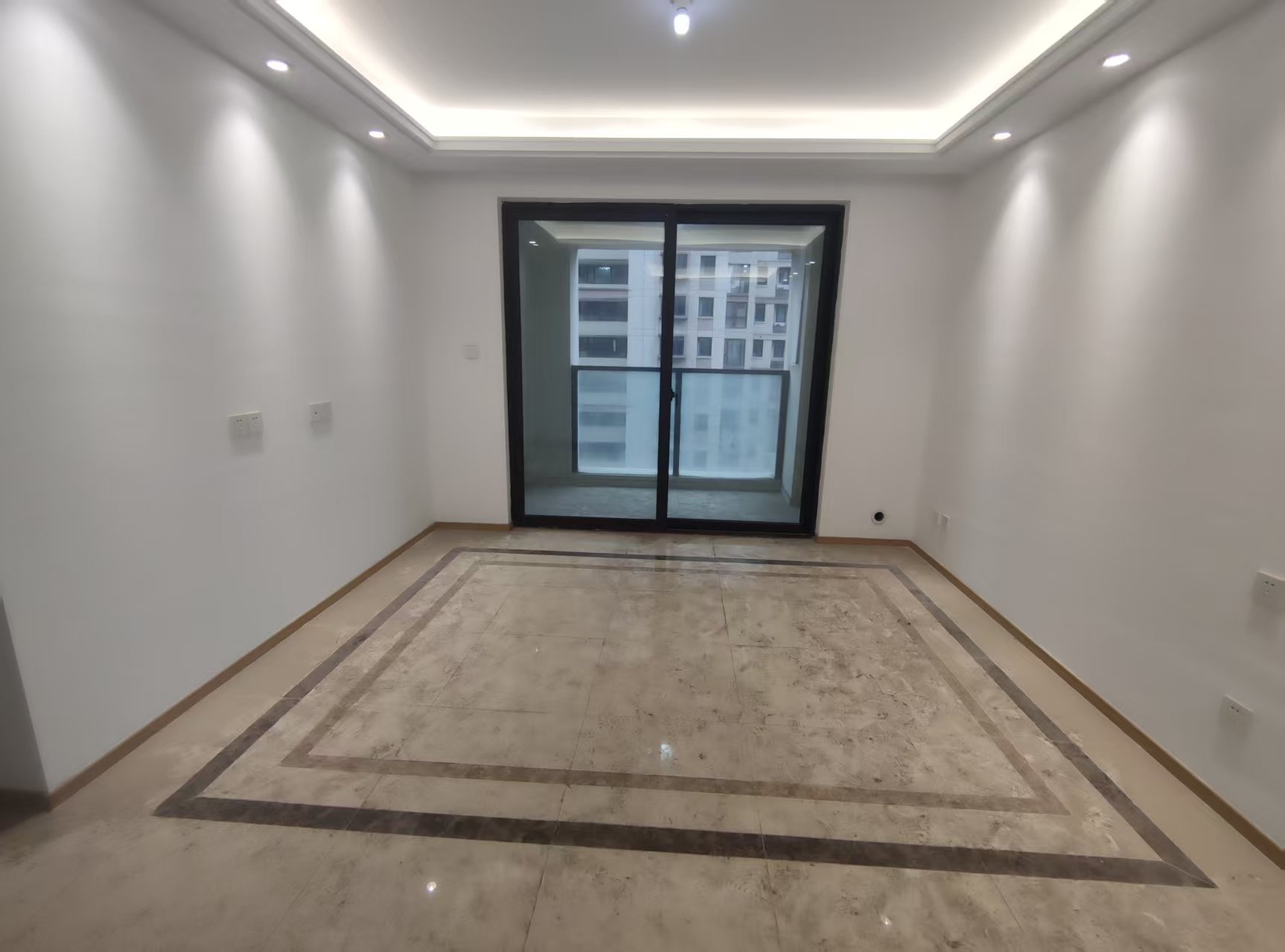 云樾东方 3室2厅1卫 94.6m&sup2;